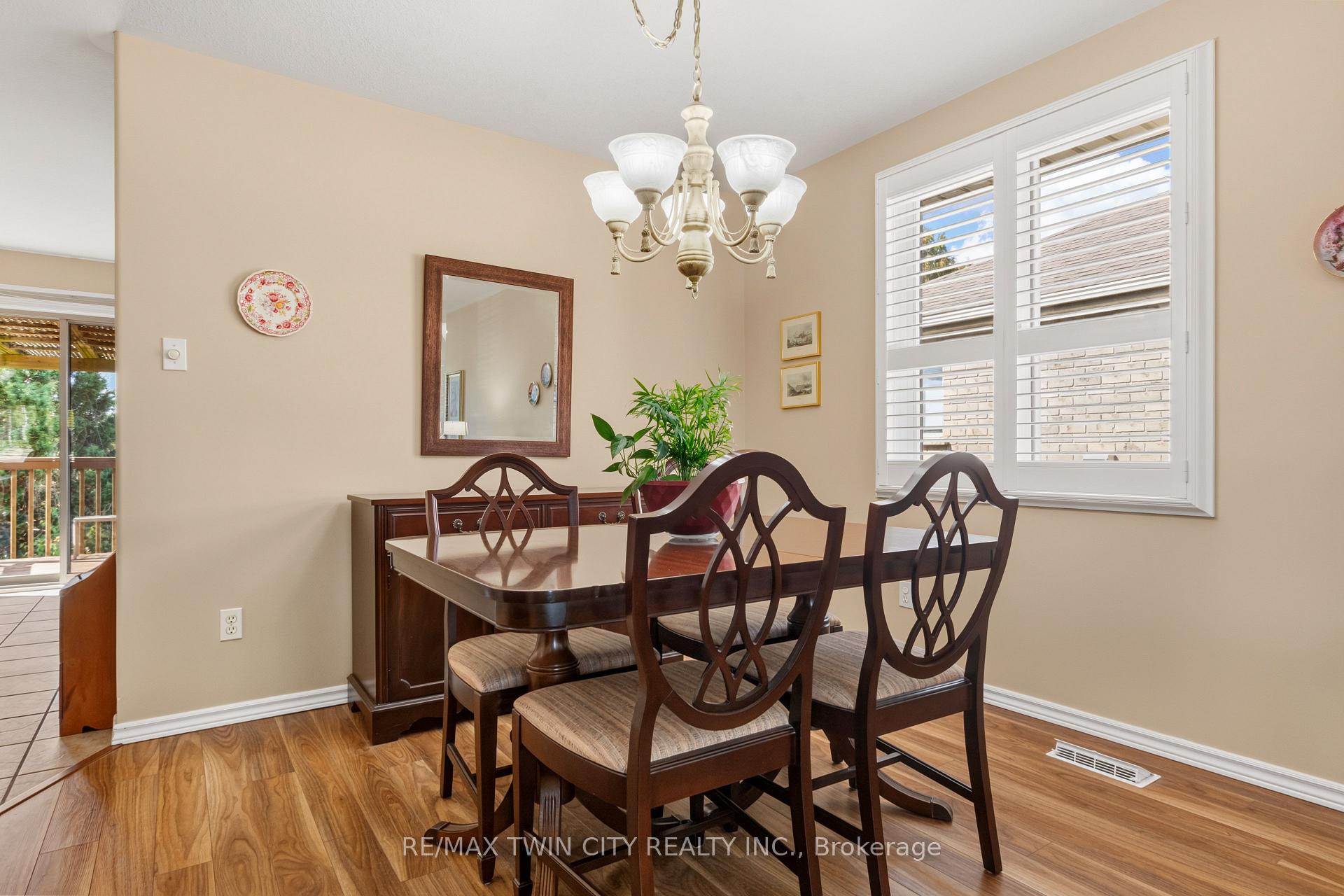 Photo 9 of 9 Nixon Avenue, Brant, Paris — HOMEH