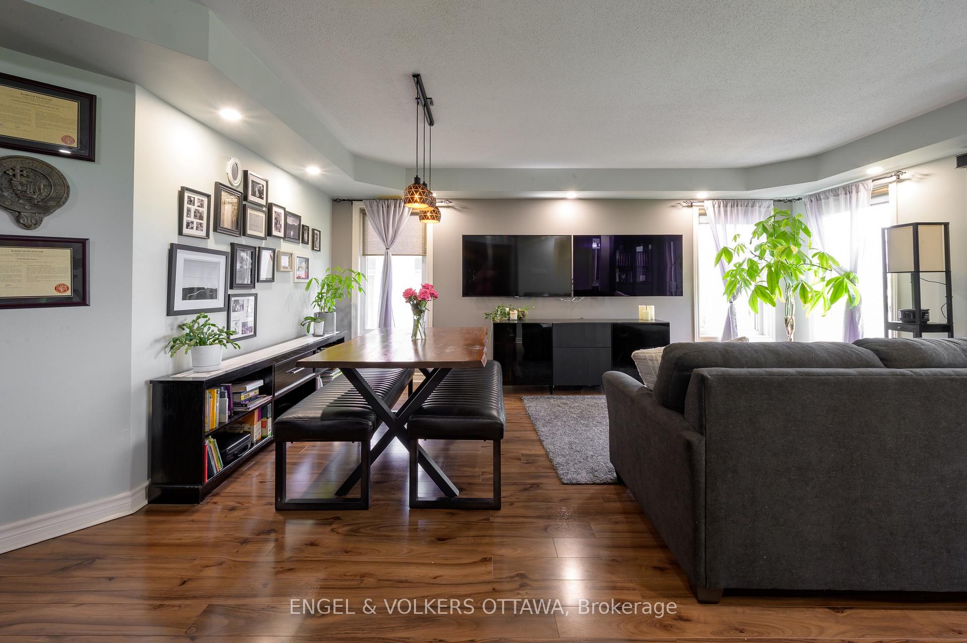 Photo 5 of Unit 7, 50 Barnstone Drive, Ottawa, Barrhaven East — HOMEH