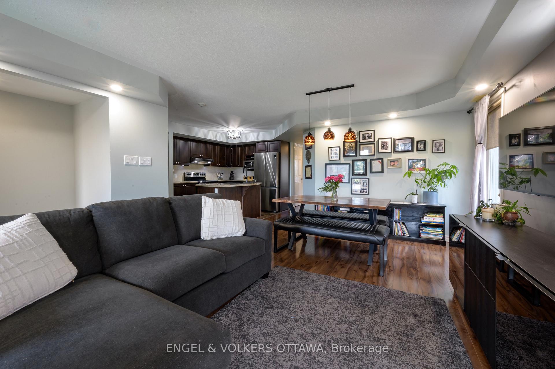 Photo 7 of Unit 7, 50 Barnstone Drive, Ottawa, Barrhaven East — HOMEH