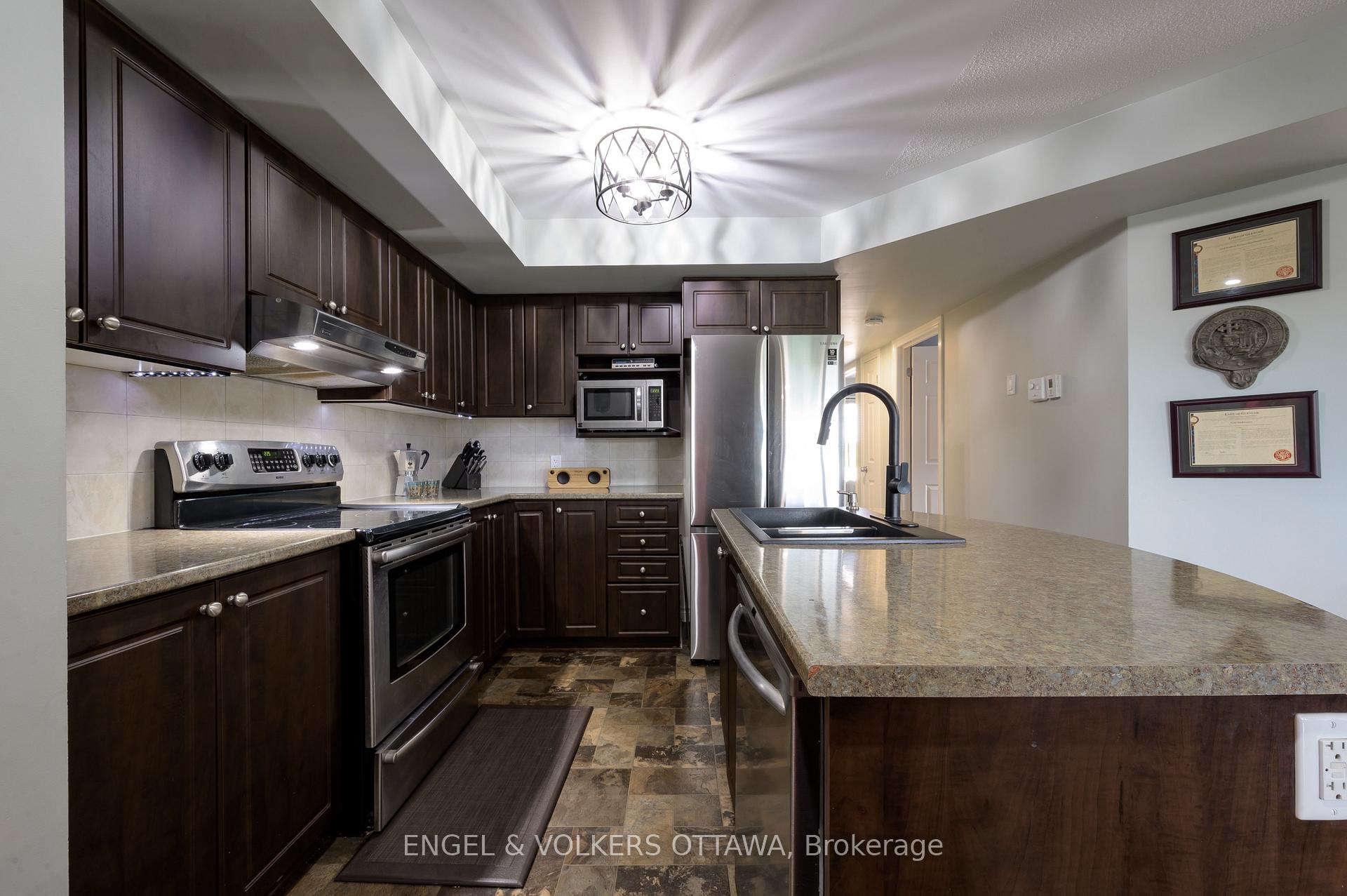 Photo 9 of Unit 7, 50 Barnstone Drive, Ottawa, Barrhaven East — HOMEH