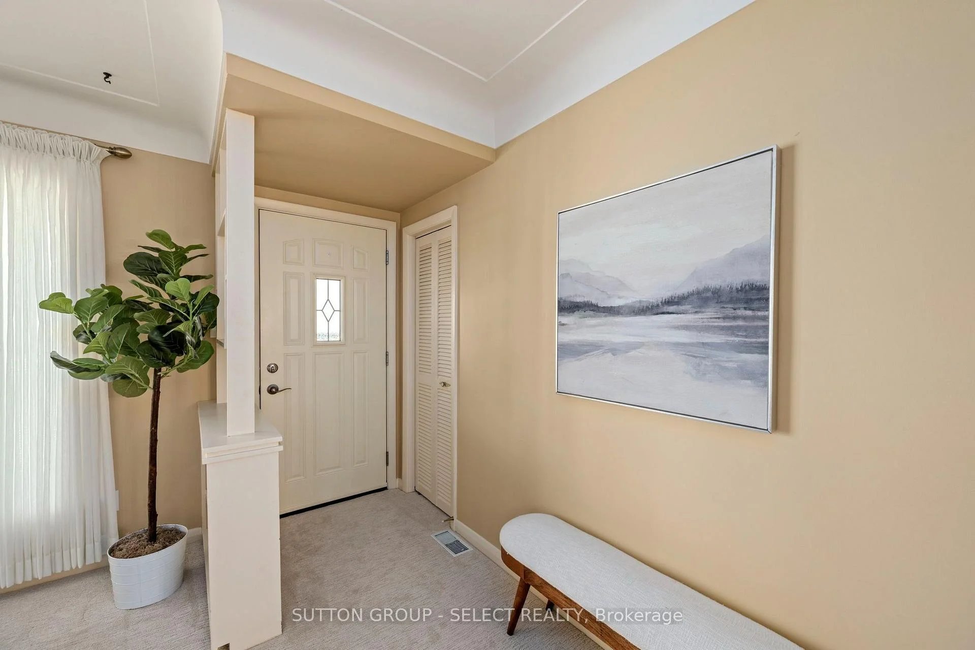 Photo 10 of 379 Willard Crescent, London, South B — HOMEH