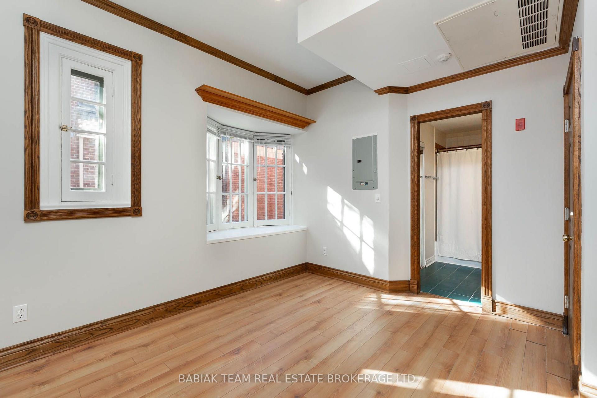 Photo 6 of Unit 5, 228 St. George Street, Toronto, The Annex — HOMEH