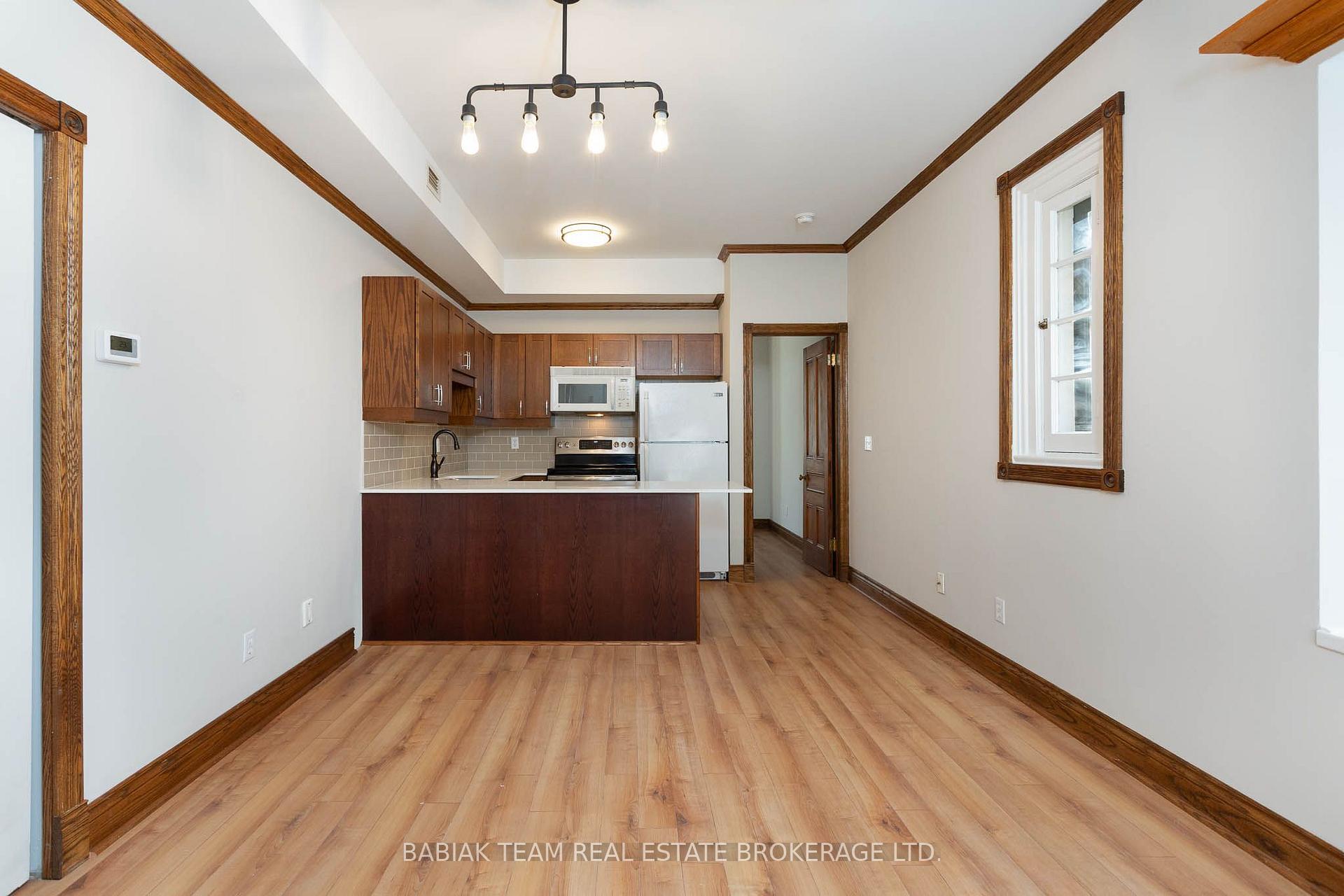 Photo 8 of Unit 5, 228 St. George Street, Toronto, The Annex — HOMEH