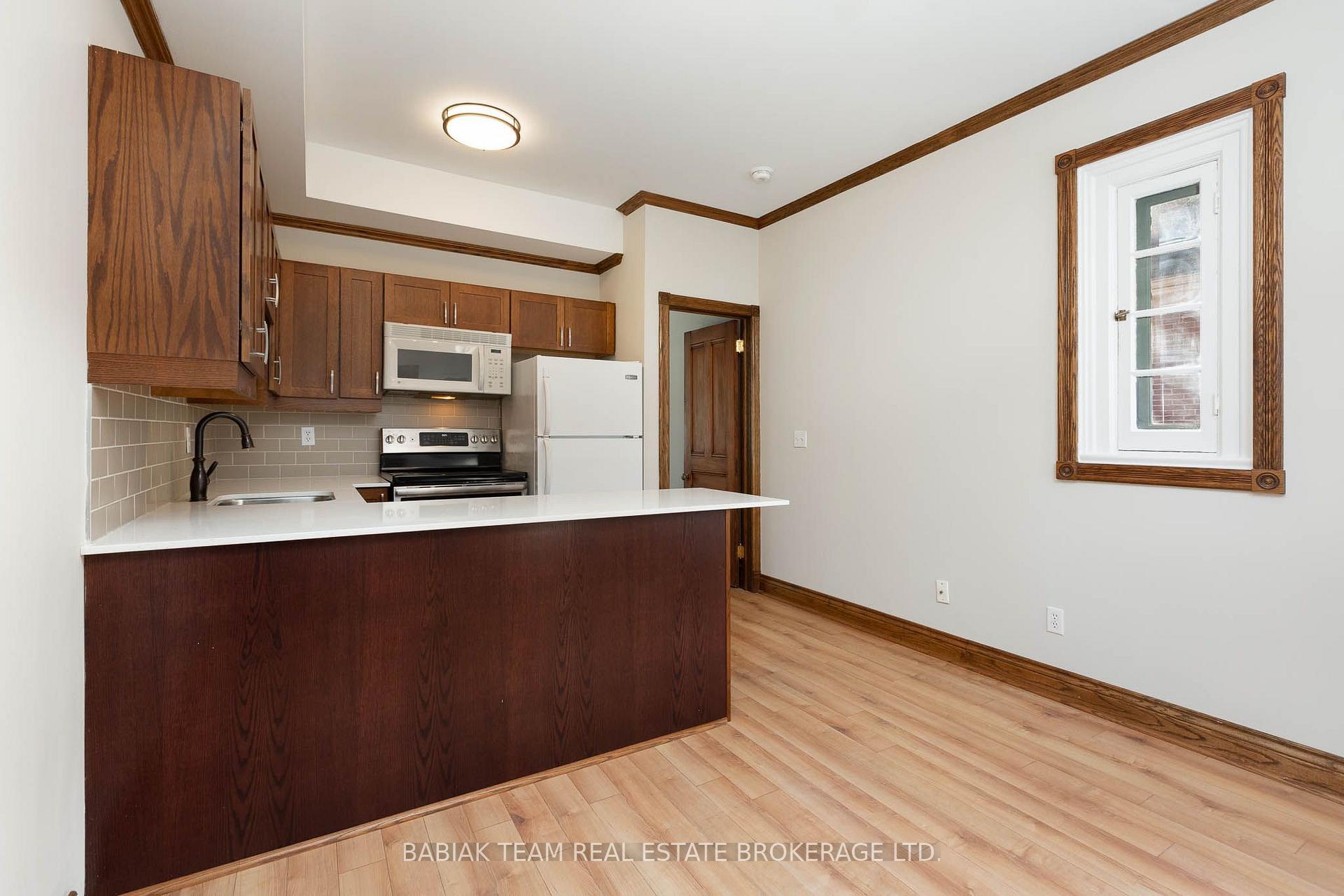 Photo 9 of Unit 5, 228 St. George Street, Toronto, The Annex — HOMEH