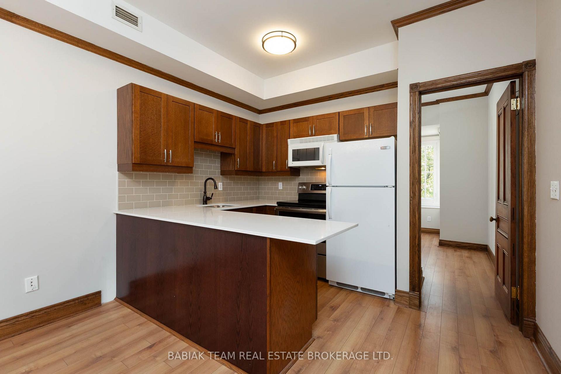 Photo 10 of Unit 5, 228 St. George Street, Toronto, The Annex — HOMEH