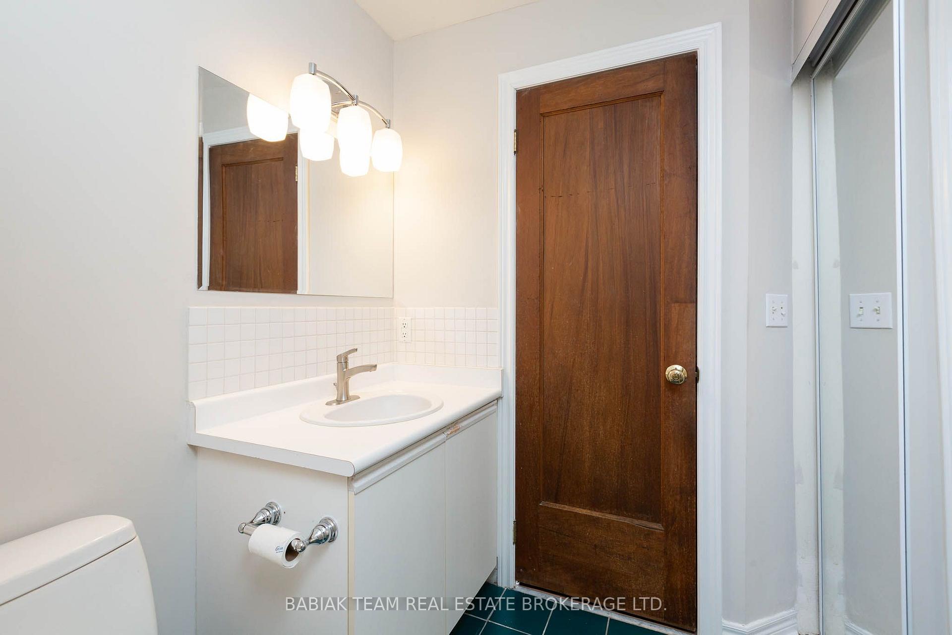 Photo 18 of Unit 5, 228 St. George Street, Toronto, The Annex — HOMEH