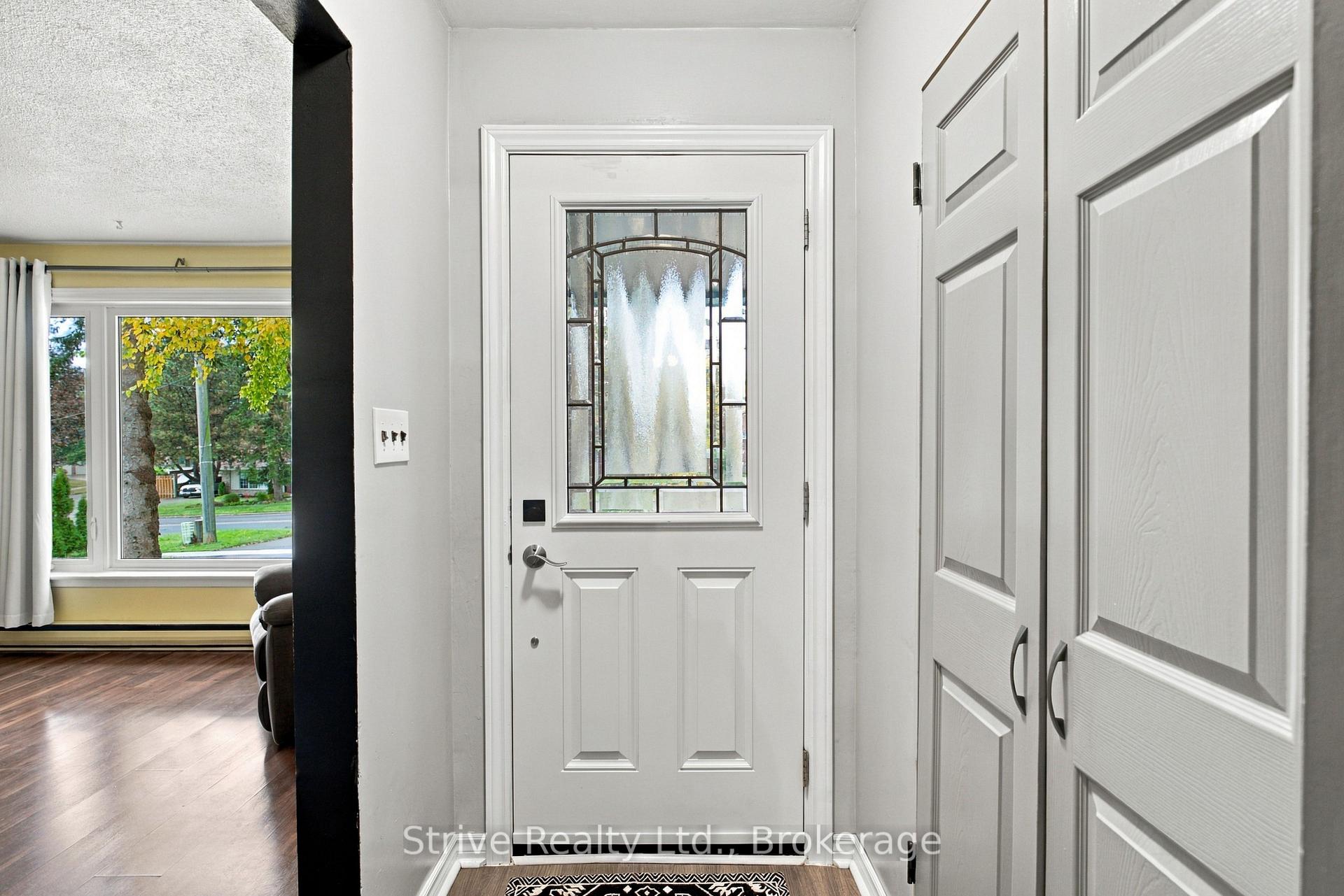 Photo 2 of 76 Waverley Road, Clarington, Bowmanville — HOMEH