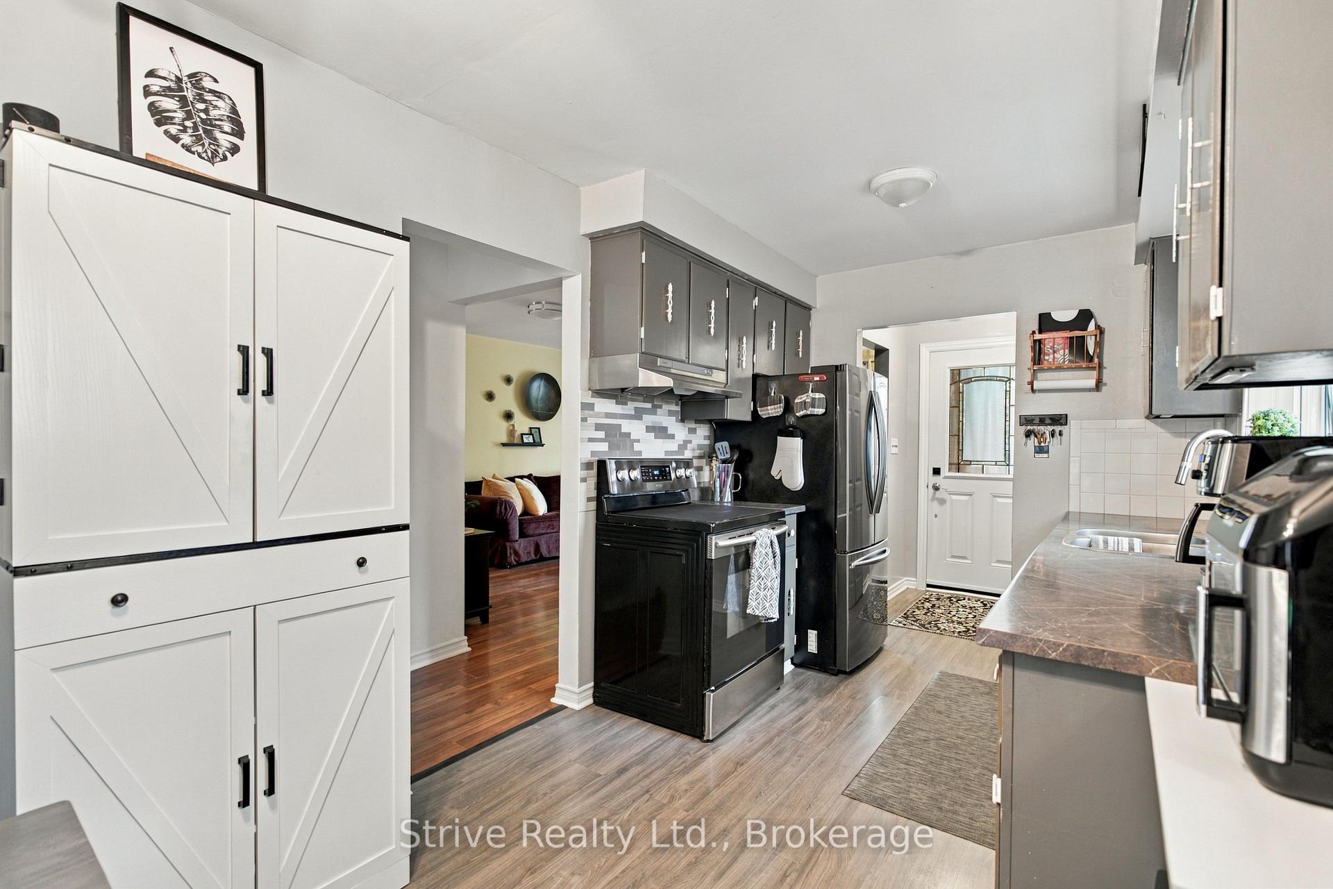 Photo 16 of 76 Waverley Road, Clarington, Bowmanville — HOMEH