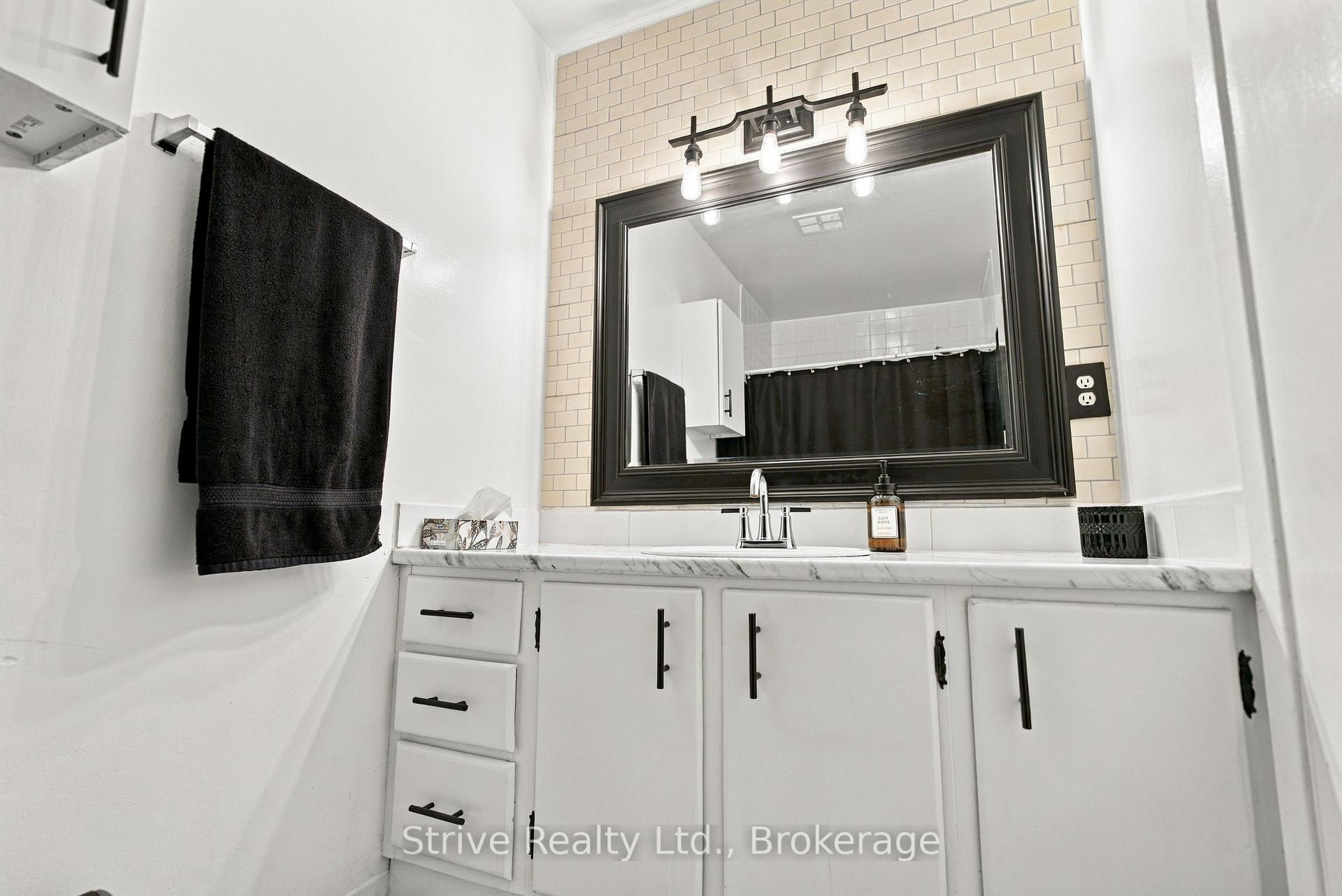 Photo 26 of 76 Waverley Road, Clarington, Bowmanville — HOMEH
