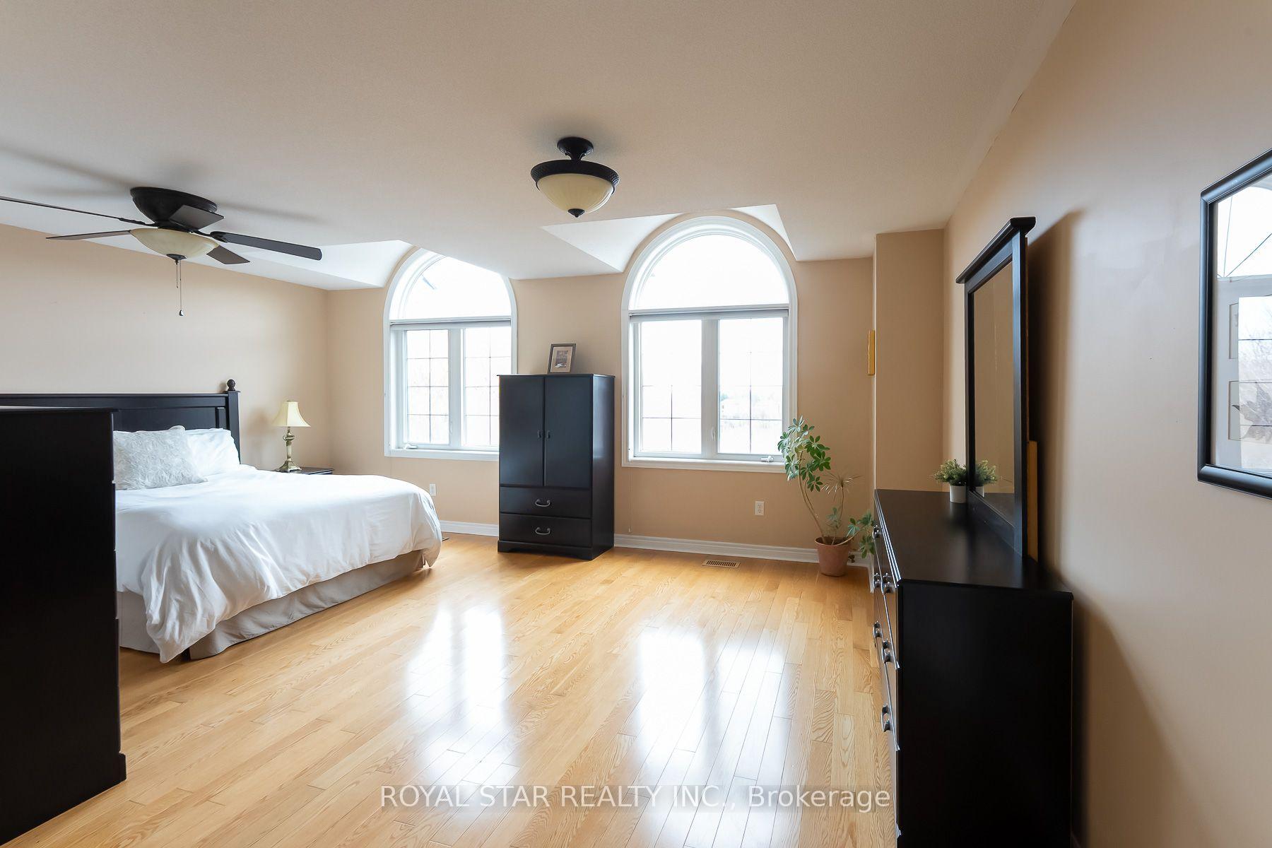Photo 22 of 479 Vodden Street E, Brampton, Westgate — HOMEH