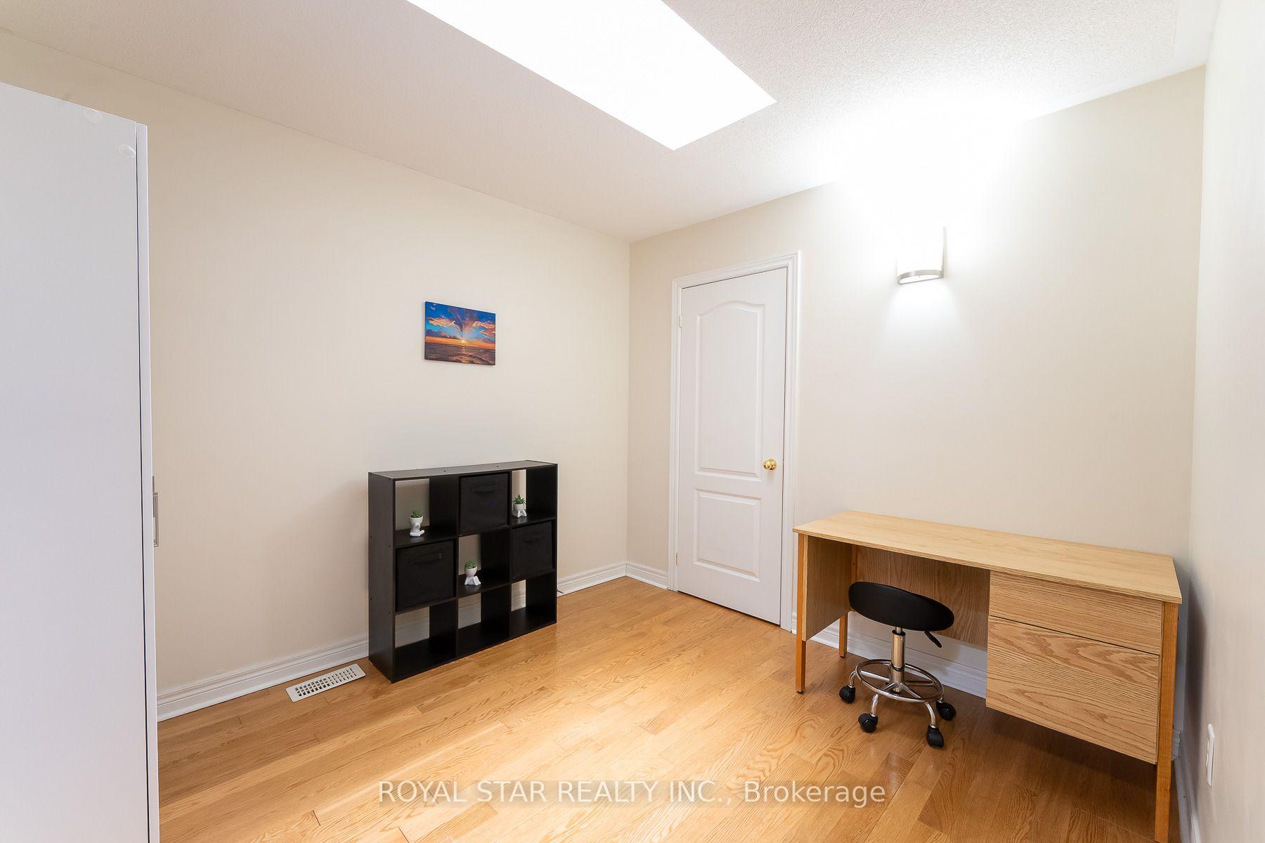 Photo 28 of 479 Vodden Street E, Brampton, Westgate — HOMEH