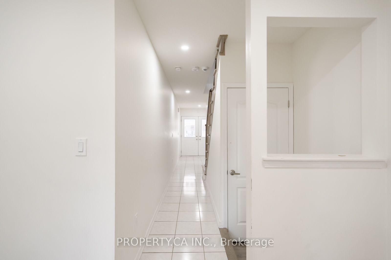 Photo 26 of 27 Healthcote Lane, Ajax, Central East — HOMEH