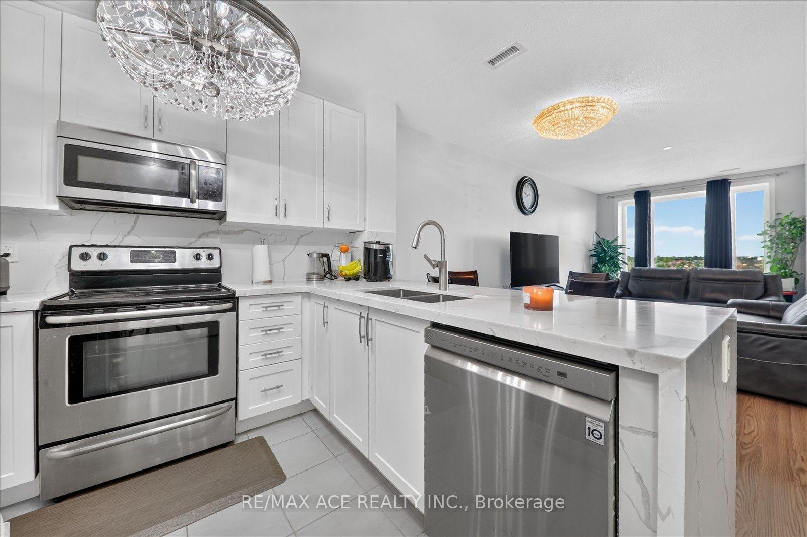 Photo 10 of Unit 615, 7400 Markham Road, Markham, Middlefield — HOMEH
