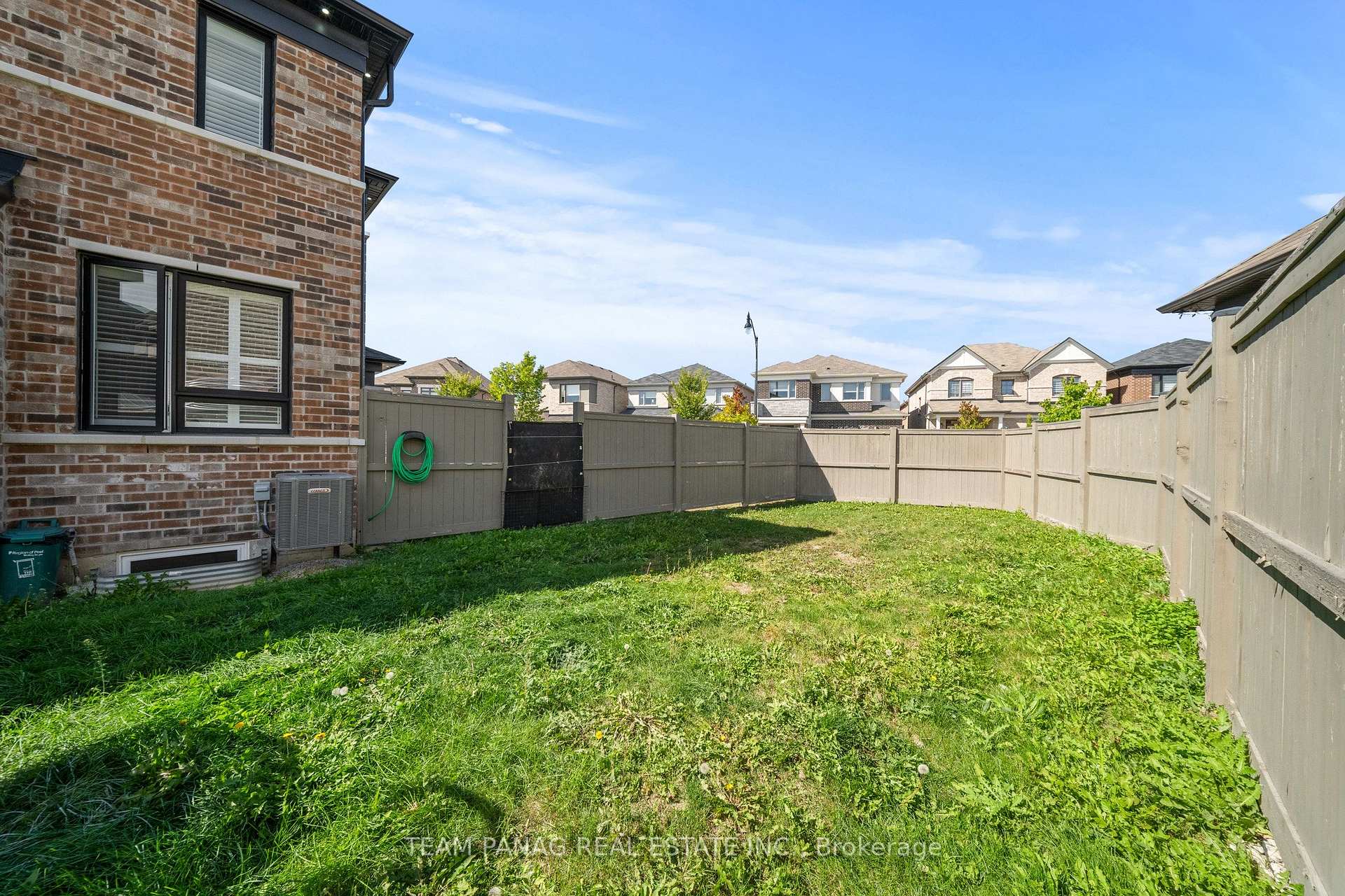 Photo 51 of 7 Cyclone Trail, Brampton, Northwest Brampton — HOMEH