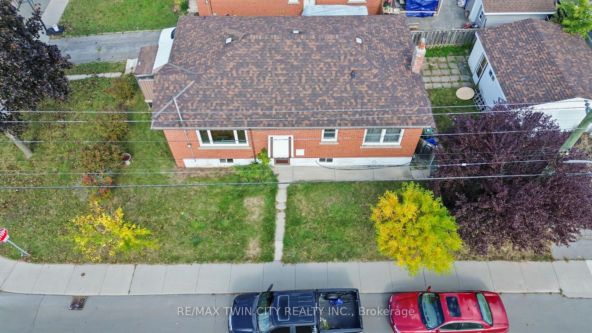 Photo 2 of 66 Walter Avenue N, Hamilton, Normanhurst — HOMEH