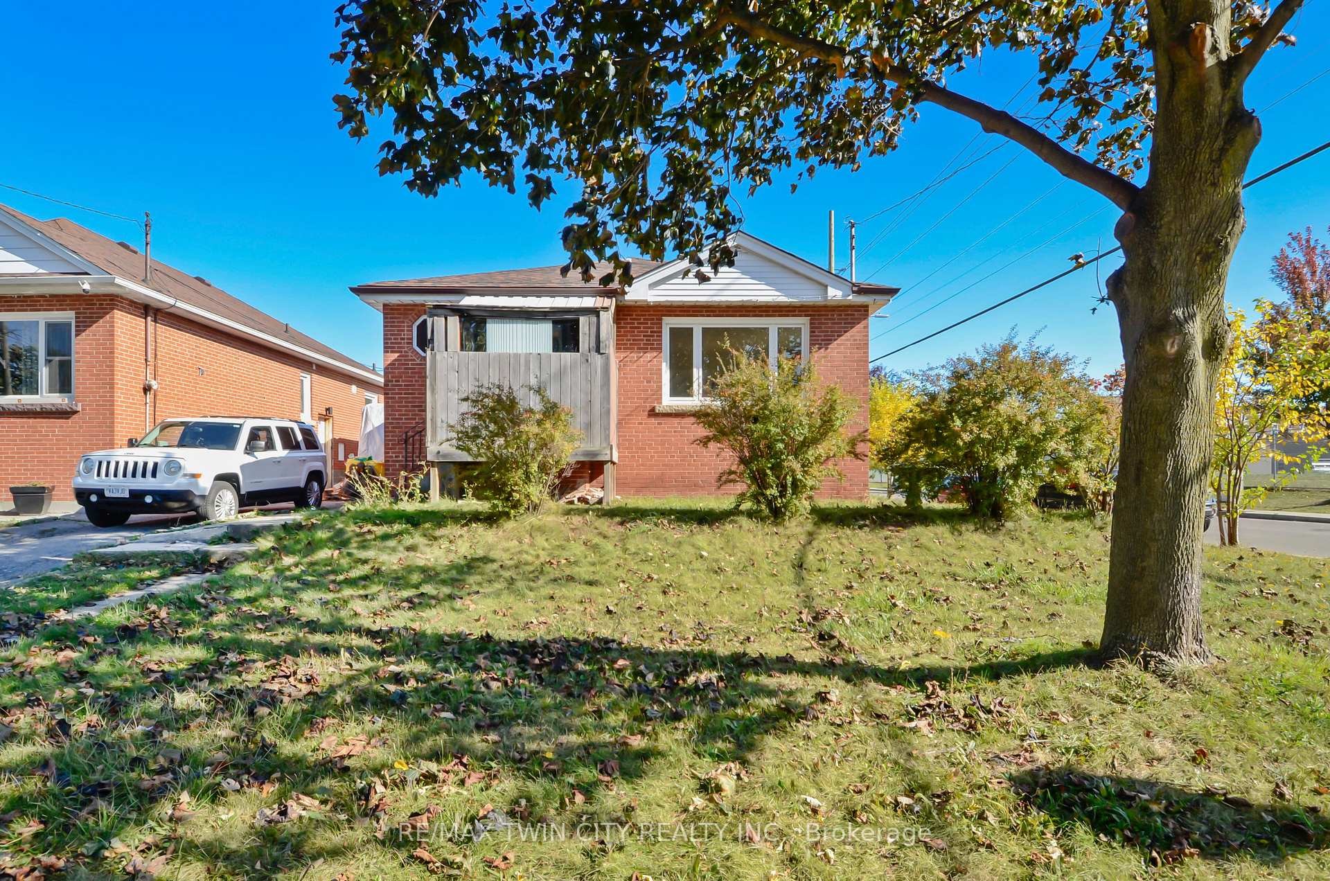 Photo 9 of 66 Walter Avenue N, Hamilton, Normanhurst — HOMEH