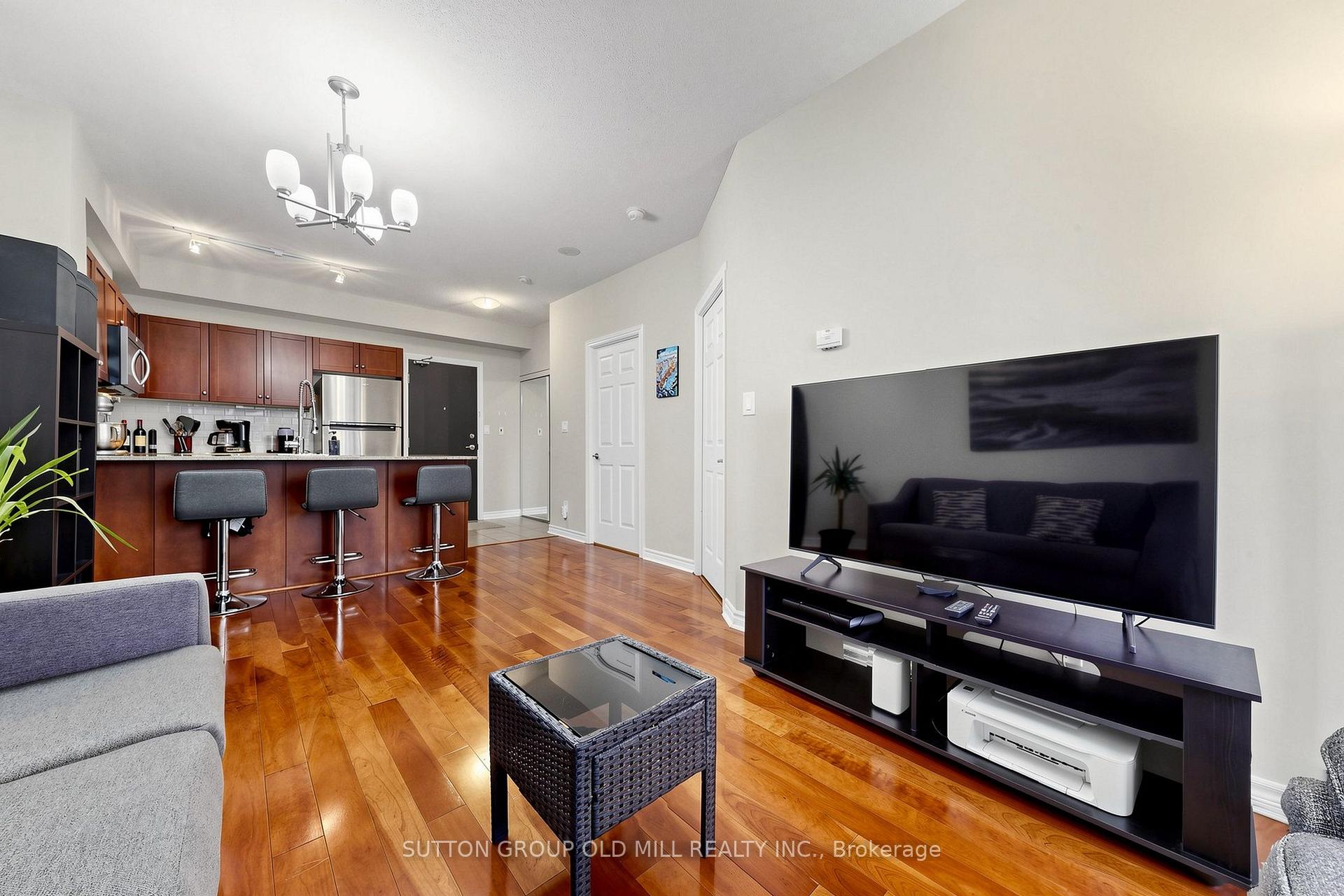 Front of Unit 3109, 3504 Hurontario Street