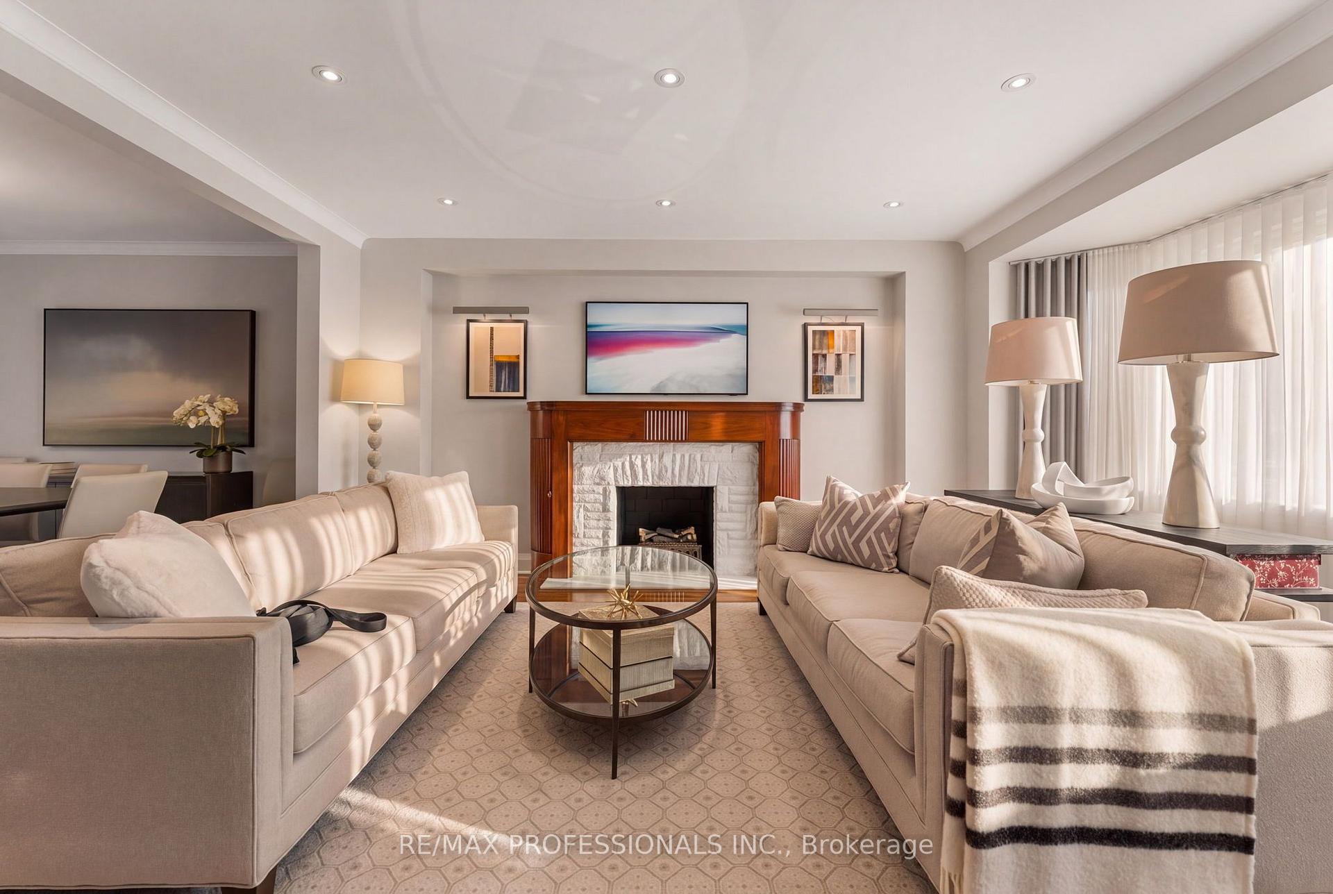 Photo 8 of 84 Humbervale Boulevard, Etobicoke, Stonegate-Queensway — HOMEH