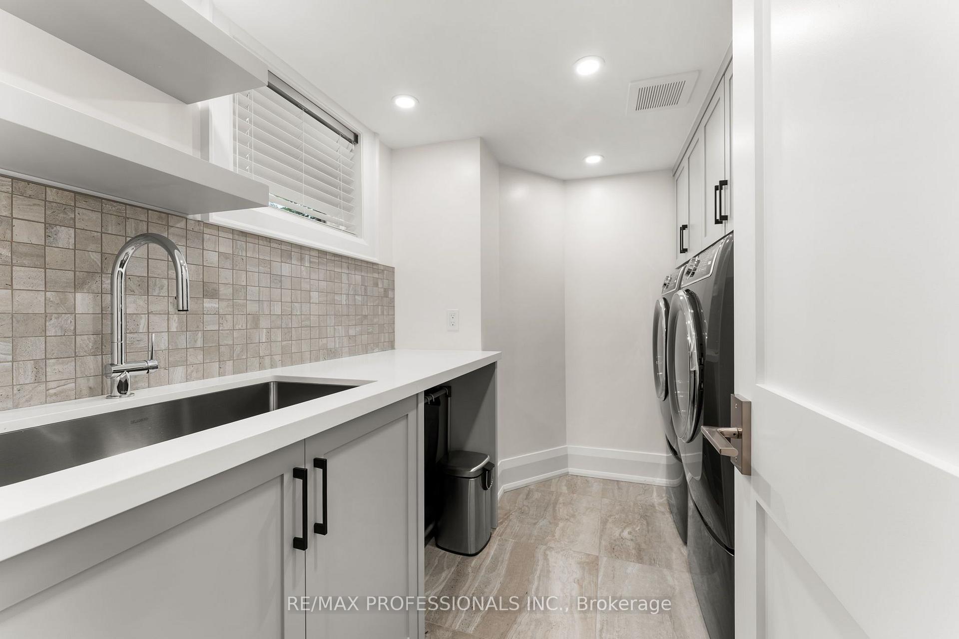 Photo 41 of 84 Humbervale Boulevard, Etobicoke, Stonegate-Queensway — HOMEH