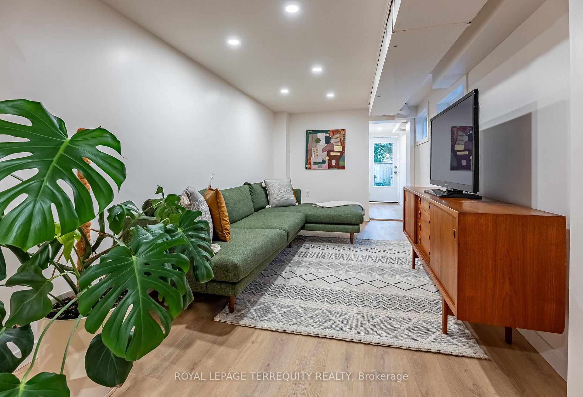 Photo 22 of 45 Dingwall Avenue, Toronto, Blake-Jones — HOMEH