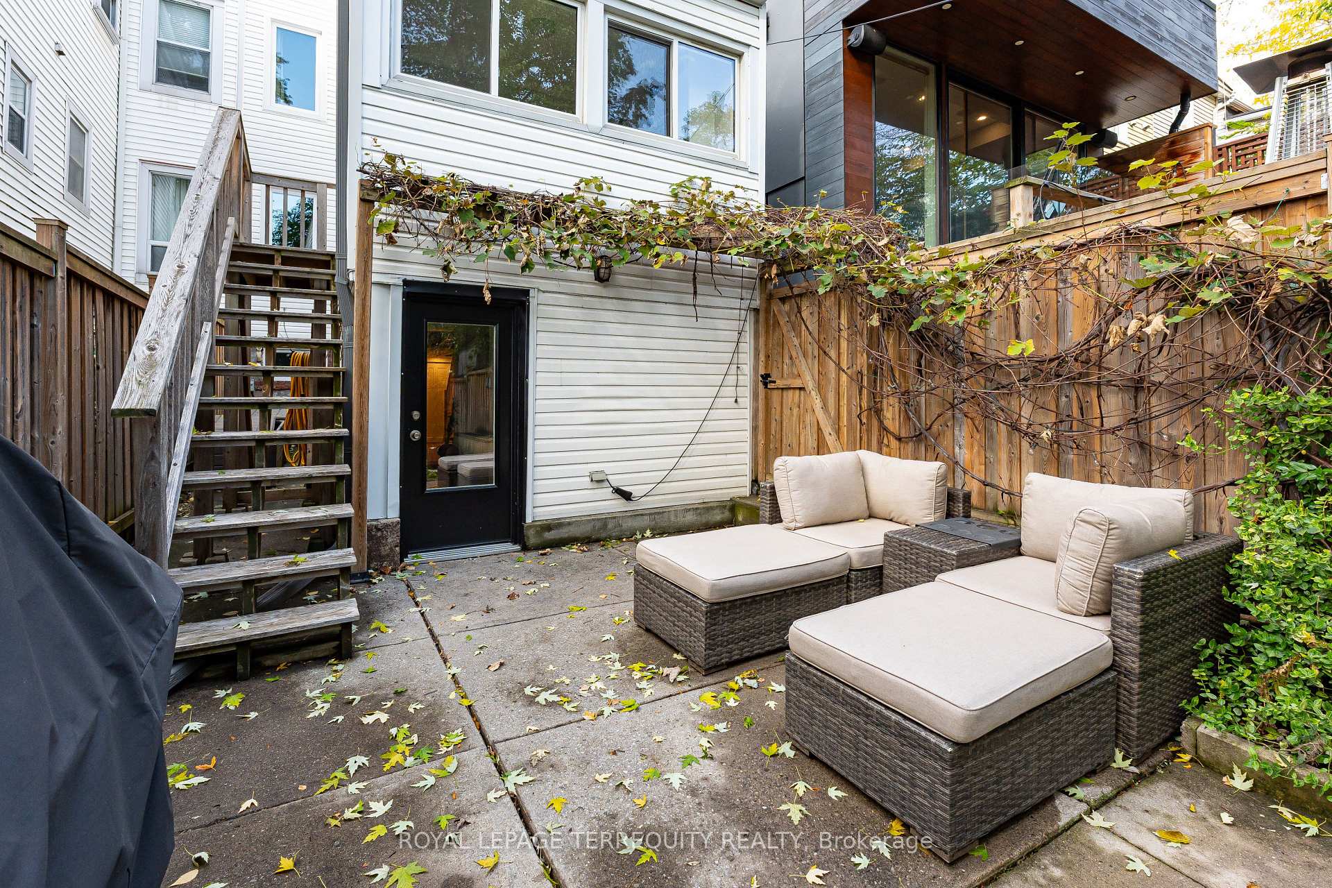 Photo 32 of 45 Dingwall Avenue, Toronto, Blake-Jones — HOMEH