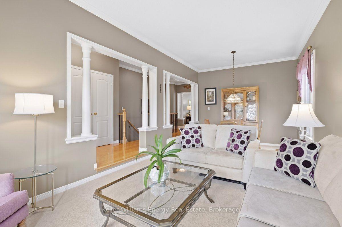 Photo 3 of 1515 Greenvalley Trail, Oshawa, Taunton — HOMEH