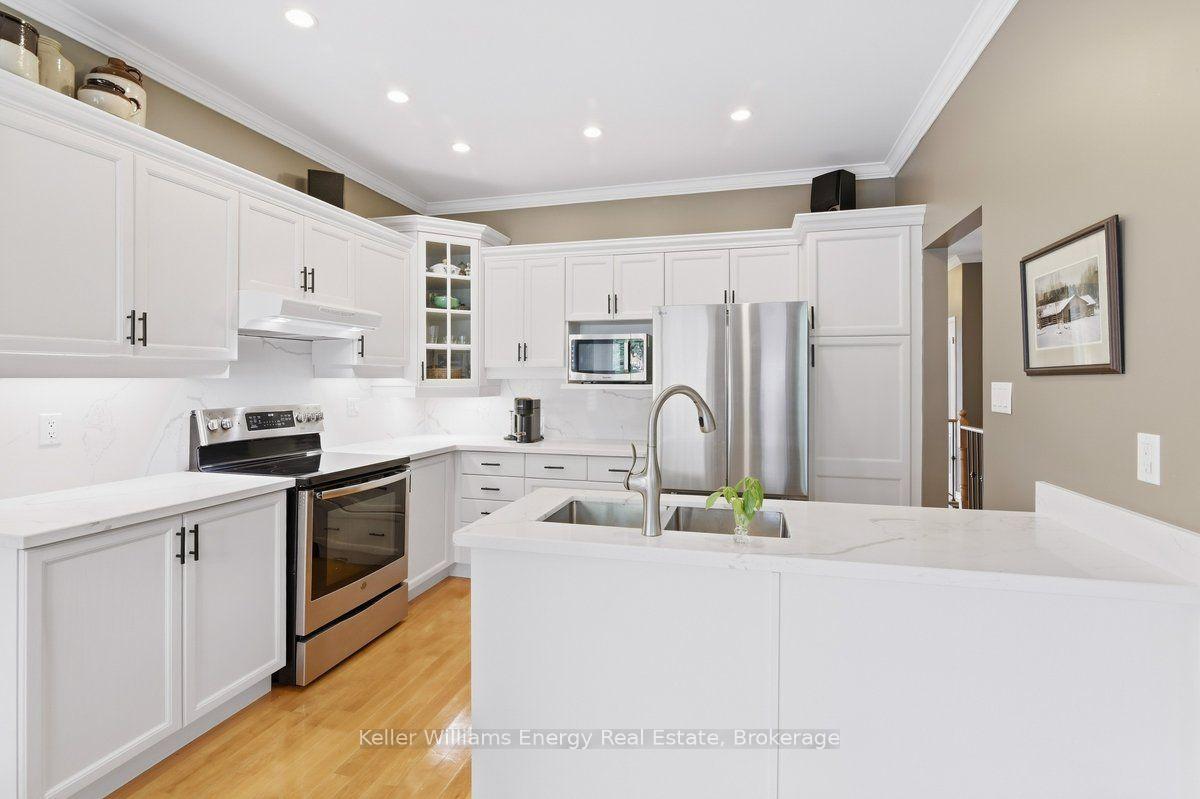 Photo 8 of 1515 Greenvalley Trail, Oshawa, Taunton — HOMEH