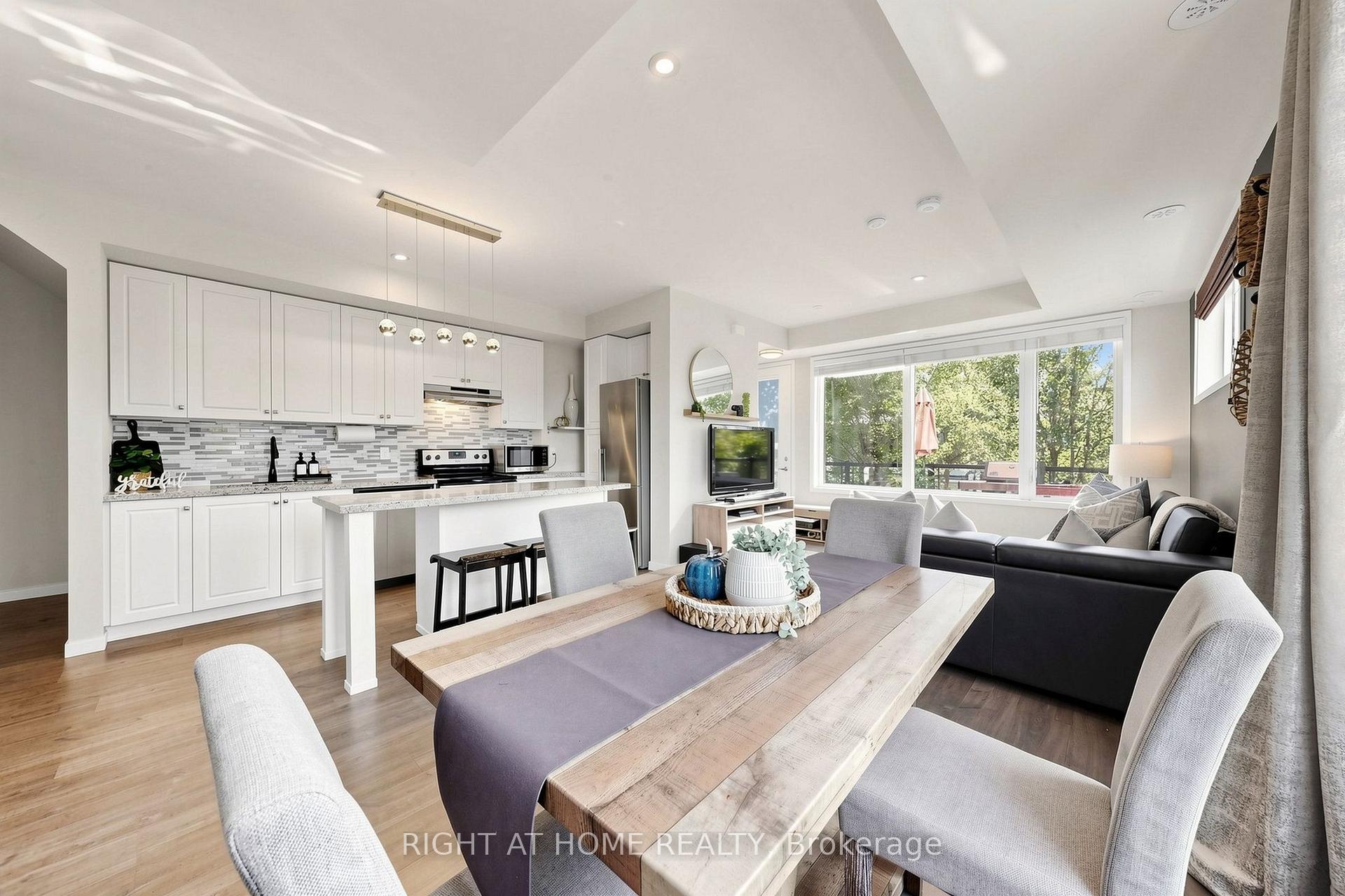 Photo 2 of Unit 75, 400 Alex Gardner Circle, Aurora, Aurora Village — HOMEH