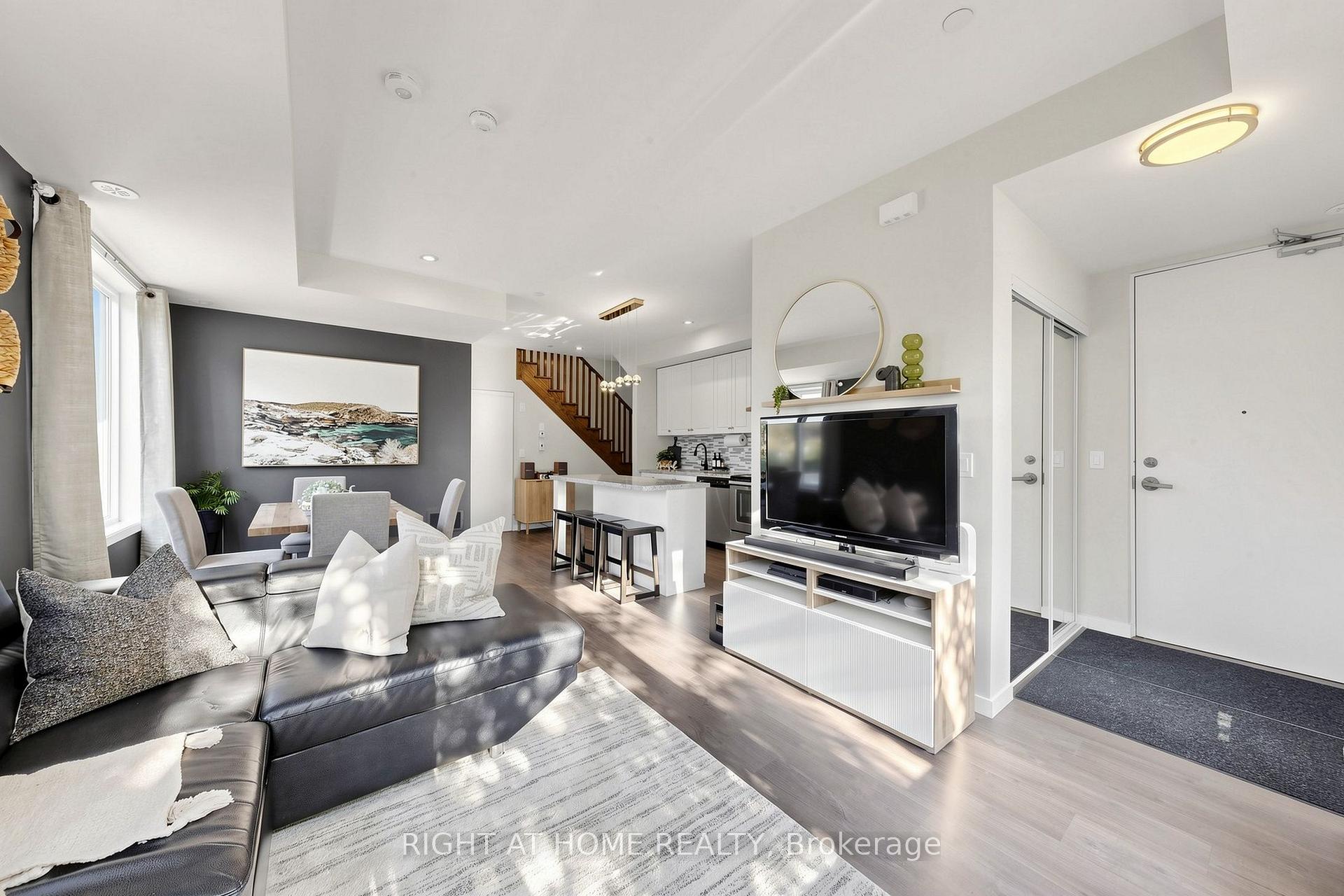 Photo 11 of Unit 75, 400 Alex Gardner Circle, Aurora, Aurora Village — HOMEH