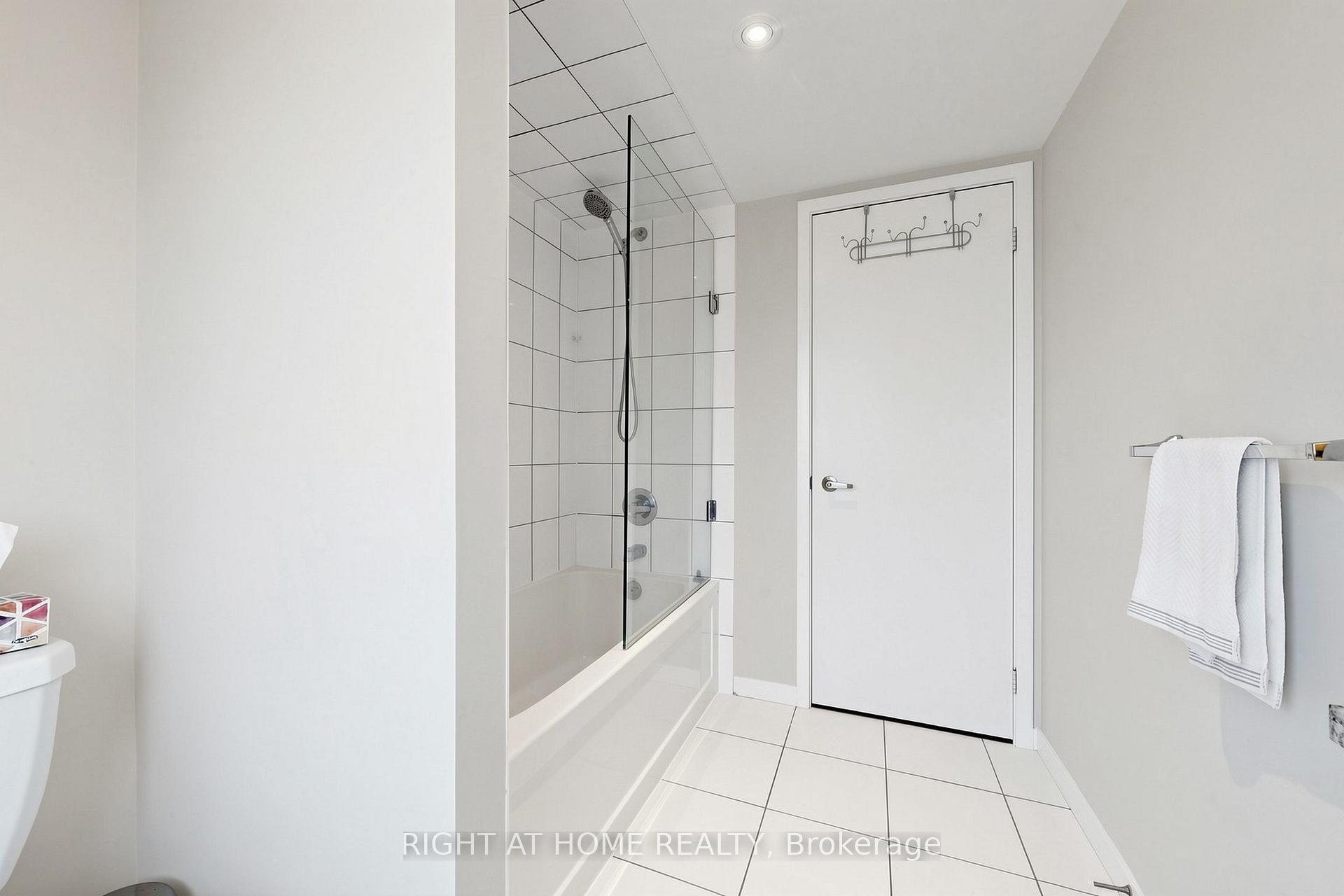 Photo 24 of Unit 75, 400 Alex Gardner Circle, Aurora, Aurora Village — HOMEH