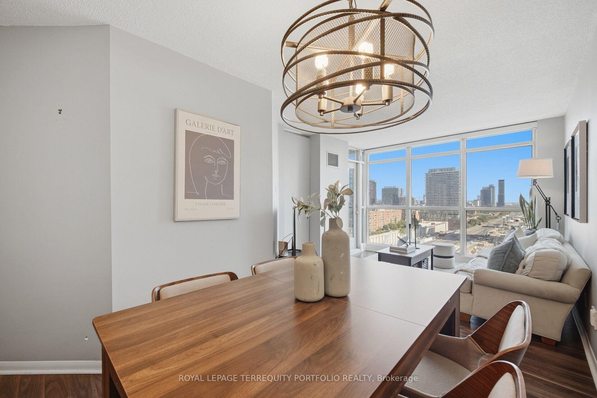 Photo 13 of Unit 1807, 18 Yonge Street, Toronto, Waterfront Communities — HOMEH
