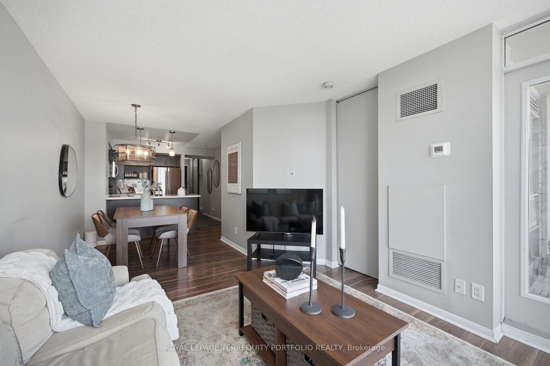 Photo 18 of Unit 1807, 18 Yonge Street, Toronto, Waterfront Communities — HOMEH
