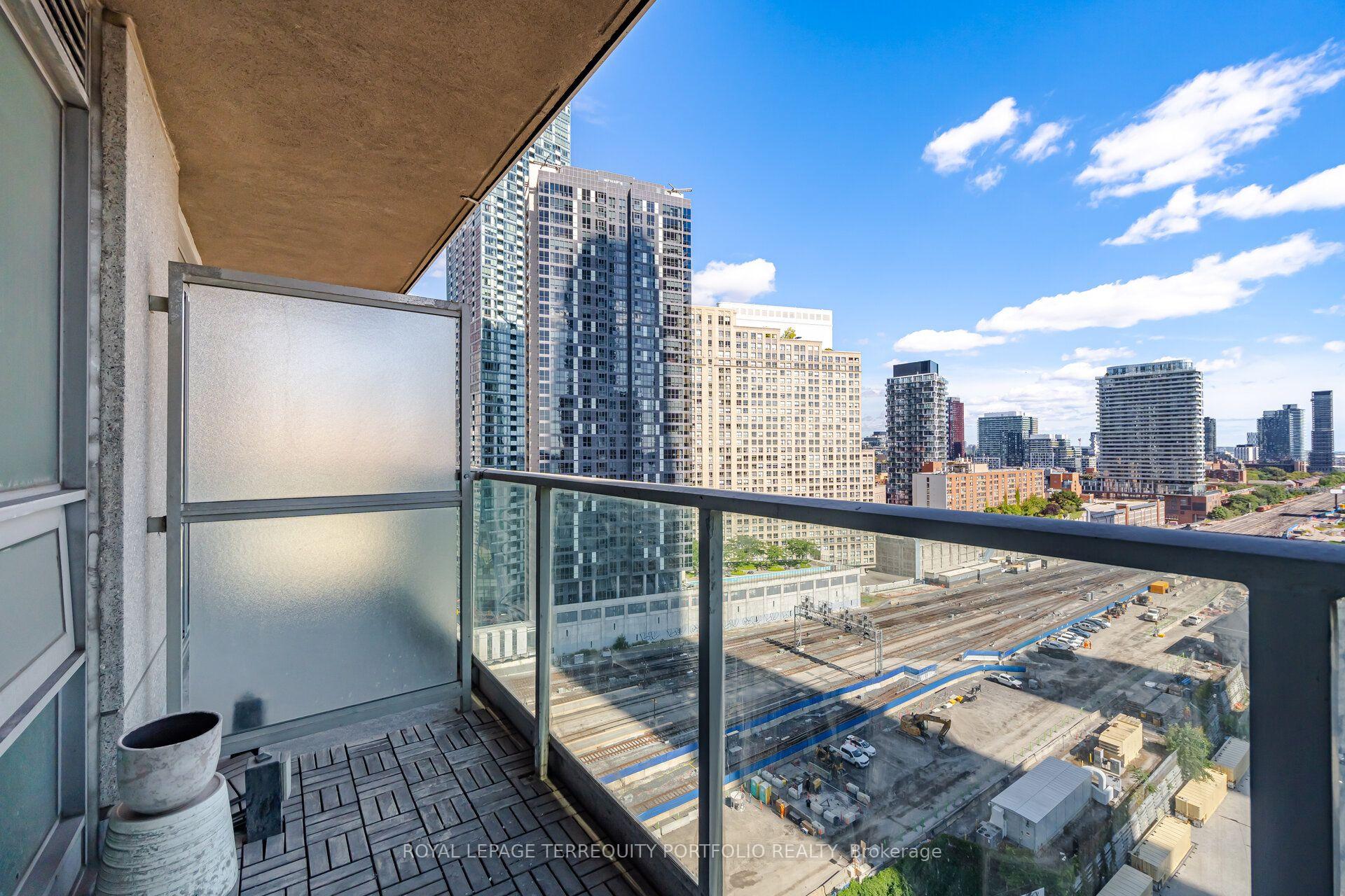 Photo 29 of Unit 1807, 18 Yonge Street, Toronto, Waterfront Communities — HOMEH