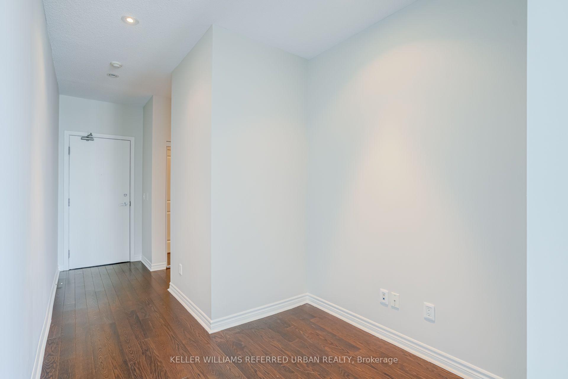 Photo 6 of Unit 1518, 2885 Bayview Avenue, North York, Bayview Village — HOMEH