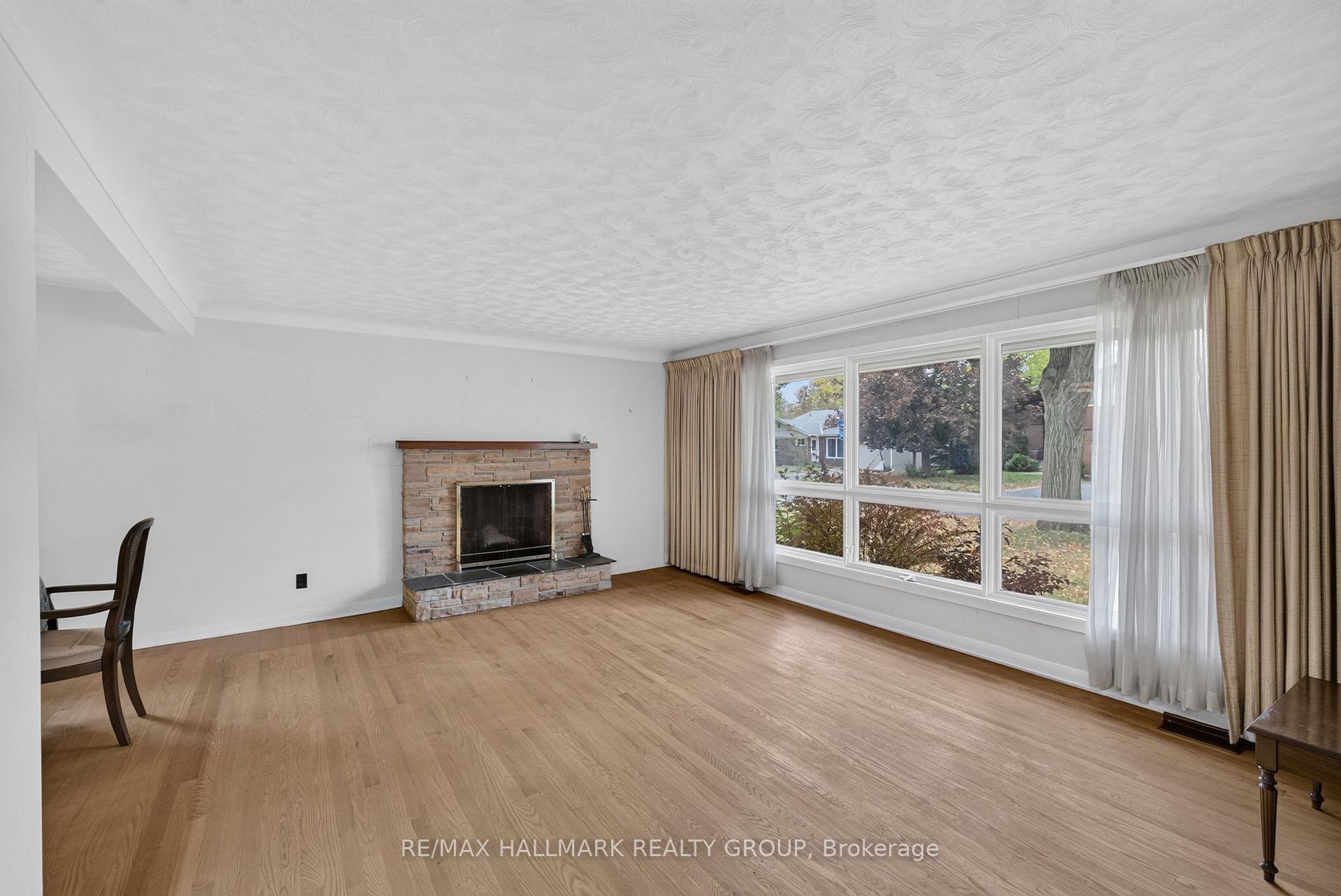 Photo 7 of 1471 Orchard Avenue, Ottawa, Alta Vista — HOMEH