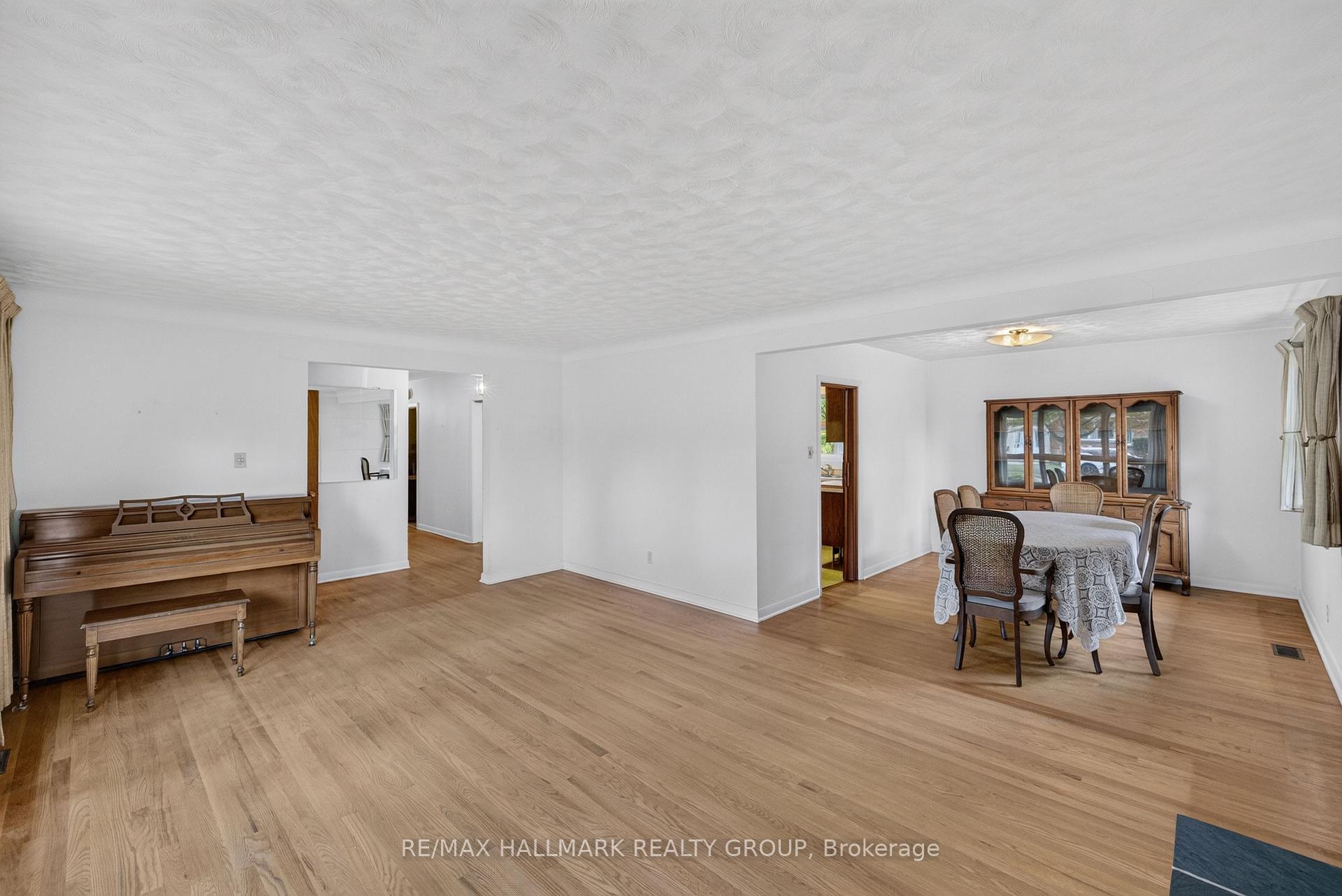 Photo 9 of 1471 Orchard Avenue, Ottawa, Alta Vista — HOMEH