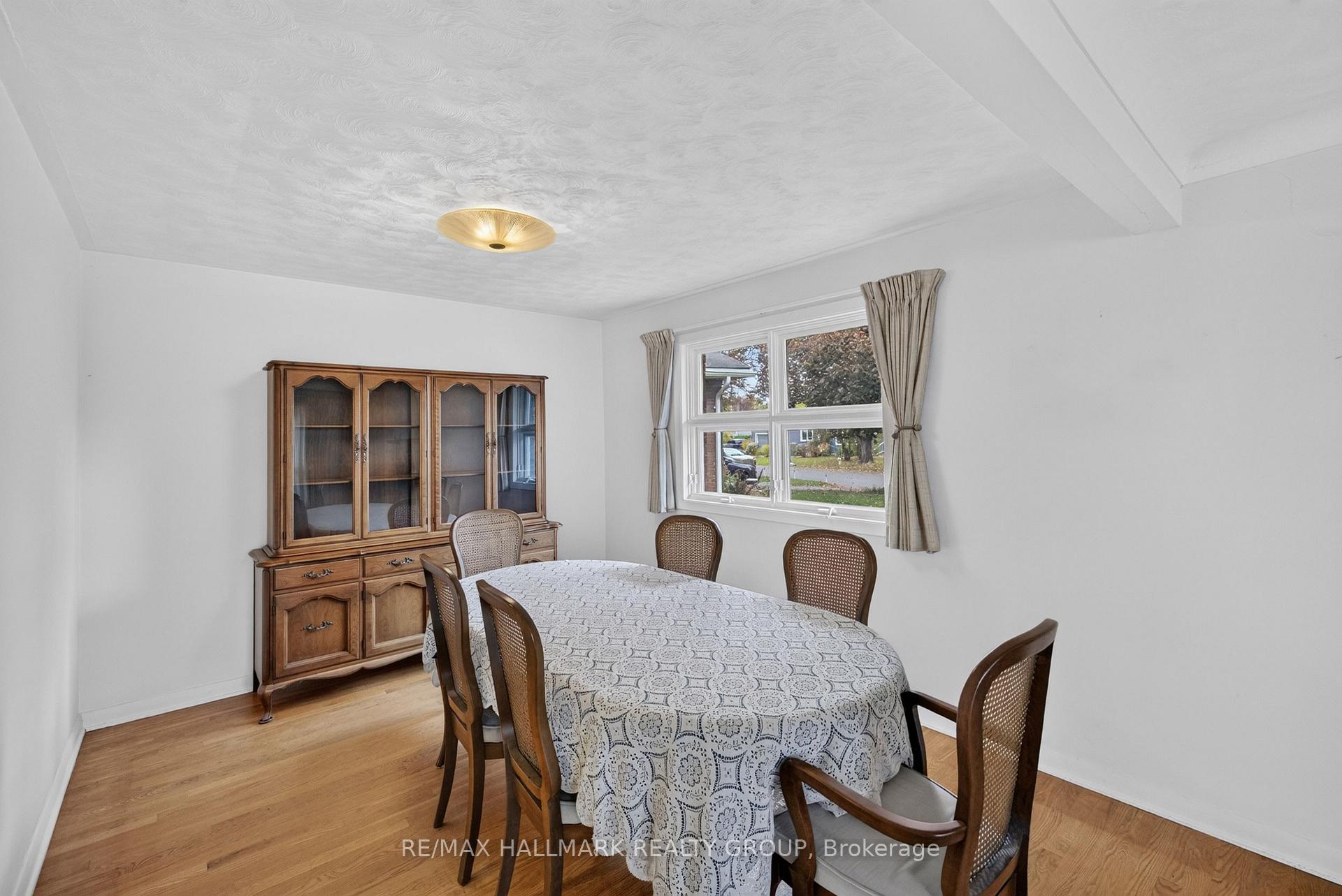 Photo 14 of 1471 Orchard Avenue, Ottawa, Alta Vista — HOMEH