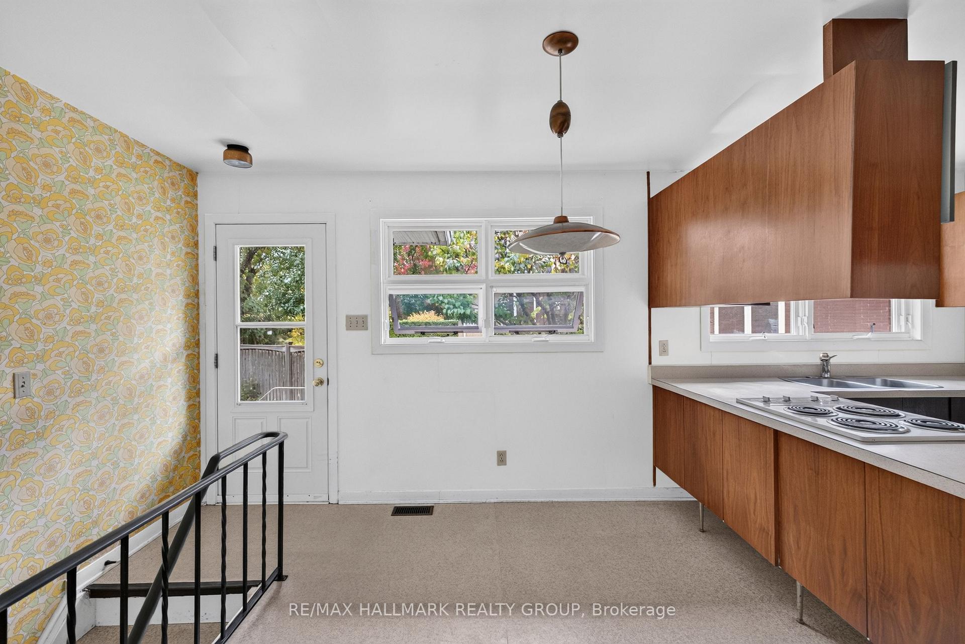 Photo 19 of 1471 Orchard Avenue, Ottawa, Alta Vista — HOMEH