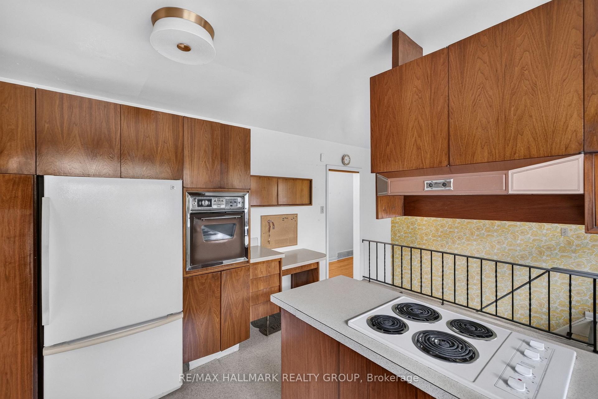 Photo 23 of 1471 Orchard Avenue, Ottawa, Alta Vista — HOMEH