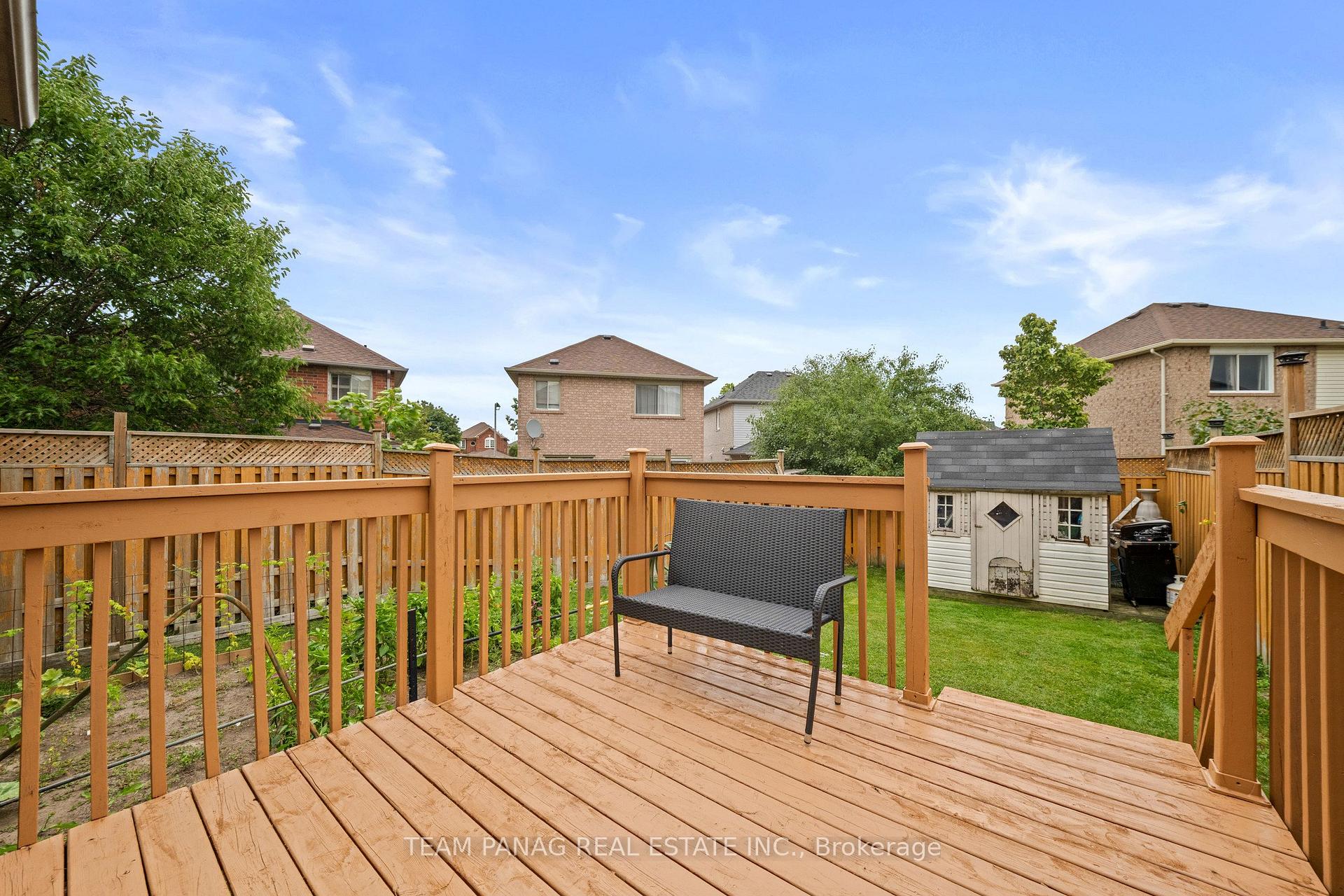 Photo 49 of 26 Narrow Valley Crescent, Brampton, Sandringham-Wellington — HOMEH