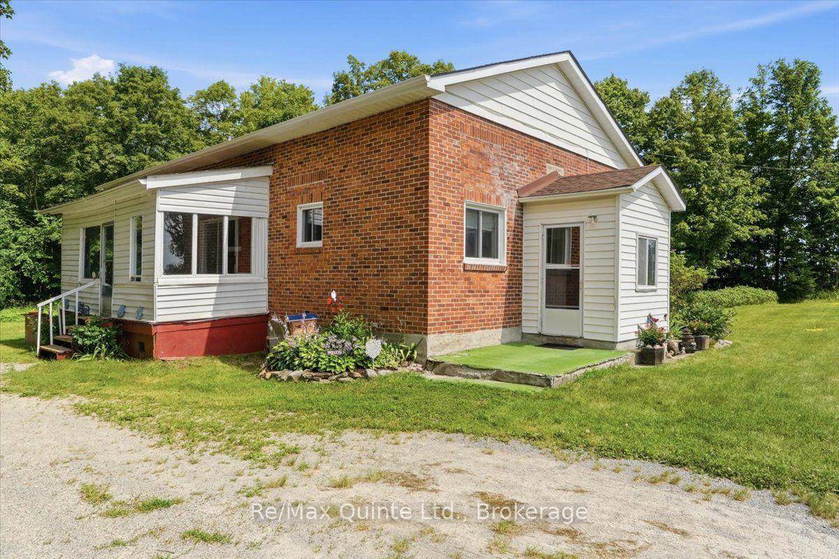 Photo 5 of 16492 Highway 62, Madoc — HOMEH