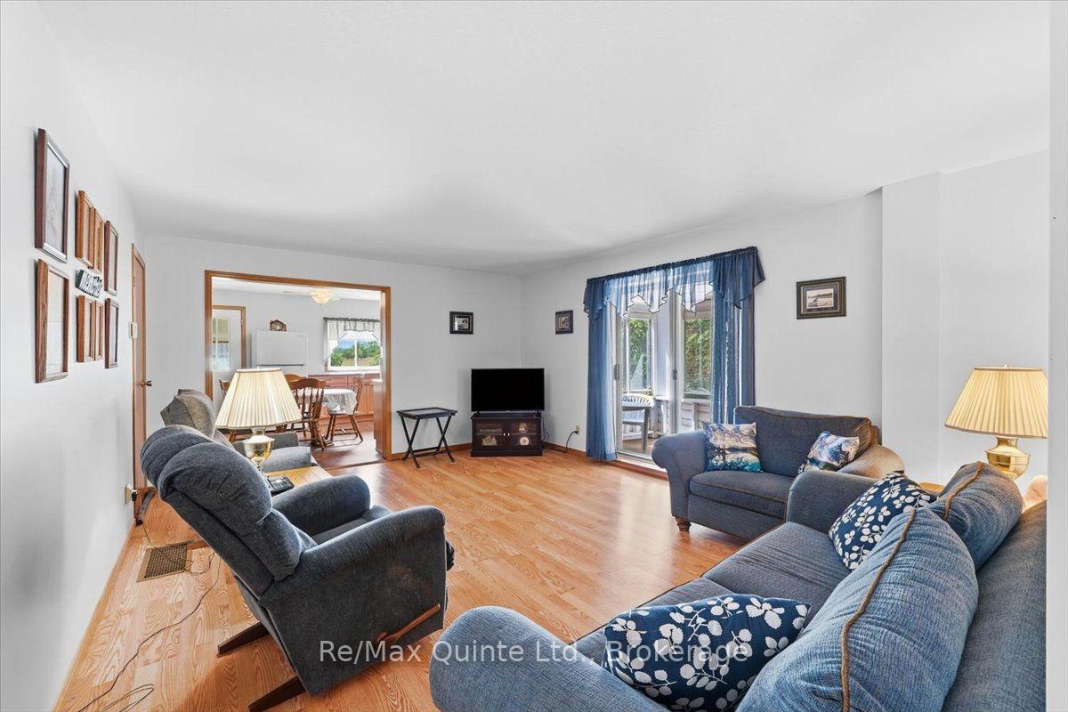 Photo 13 of 16492 Highway 62, Madoc — HOMEH