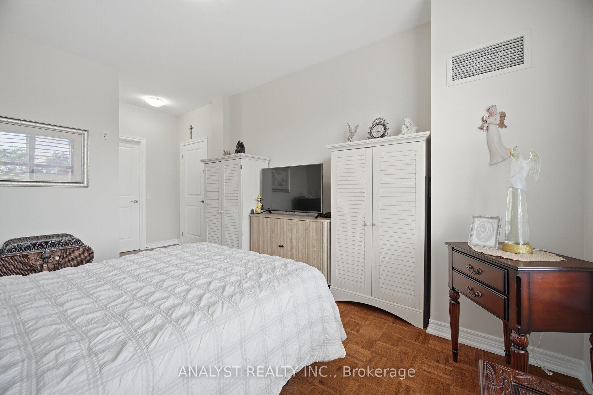 Photo 20 of Unit 221, 9519 Keele Street, Vaughan, Maple — HOMEH
