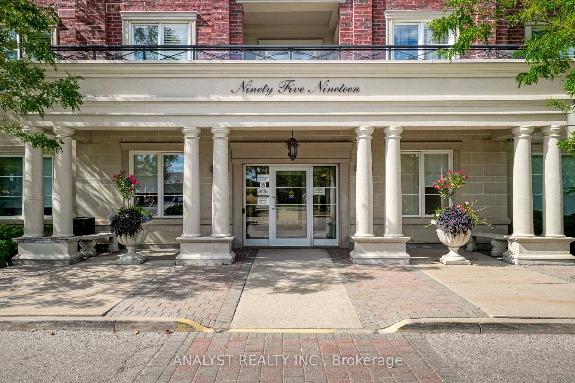 Photo 3 of Unit 221, 9519 Keele Street, Vaughan, Maple — HOMEH