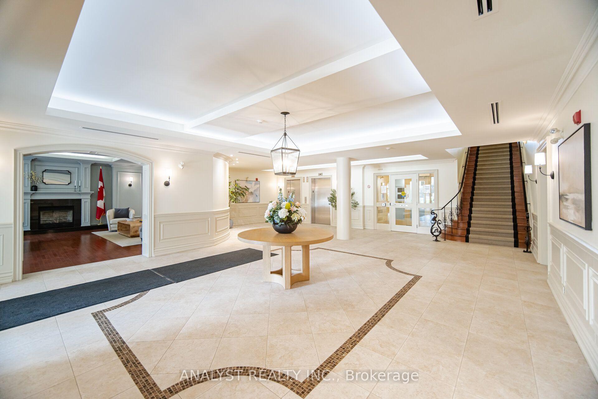 Photo 4 of Unit 221, 9519 Keele Street, Vaughan, Maple — HOMEH