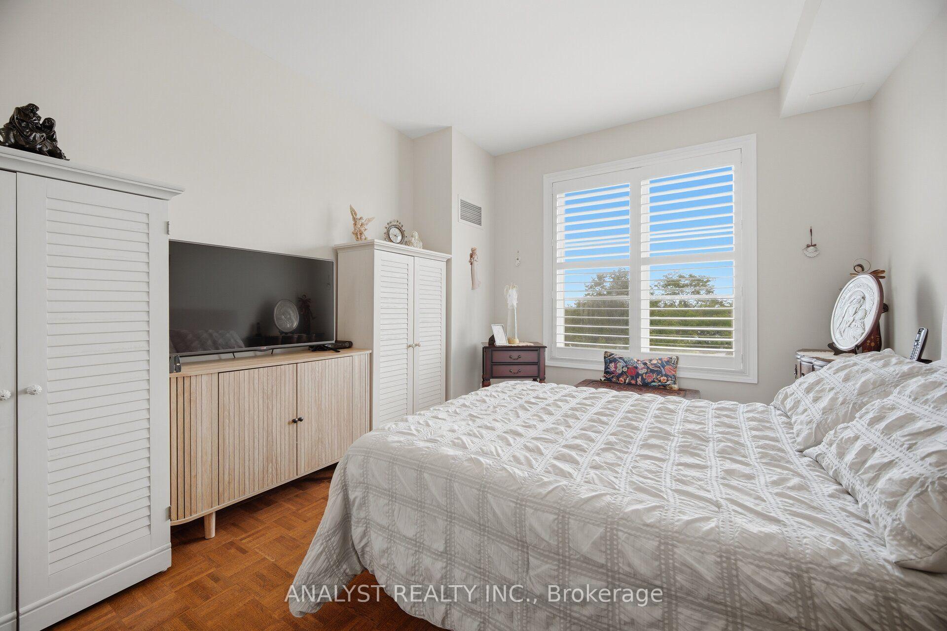 Photo 19 of Unit 221, 9519 Keele Street, Vaughan, Maple — HOMEH