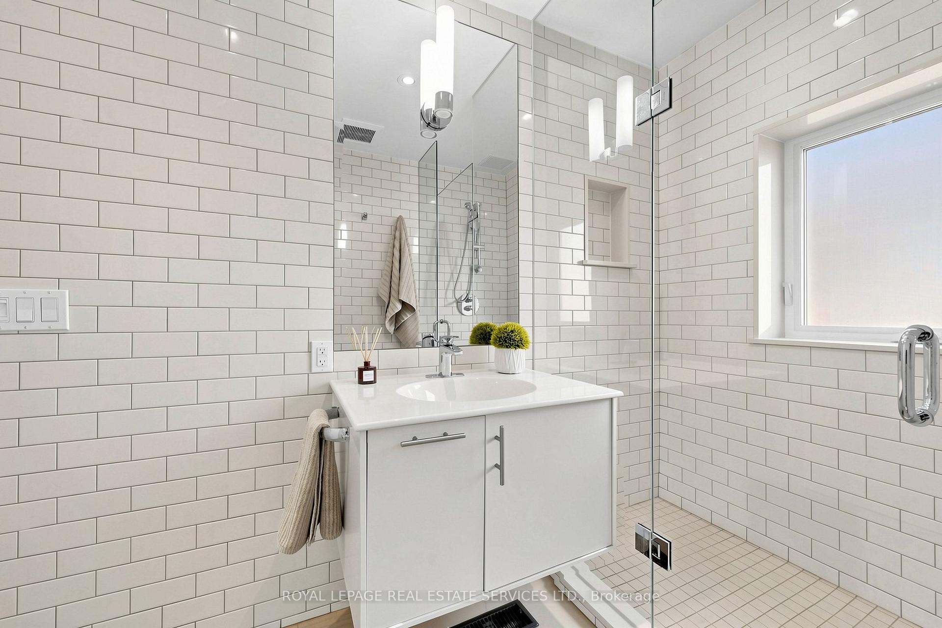 Photo 19 of 229 McRoberts Avenue, Toronto, Corso Italia-Davenport — HOMEH