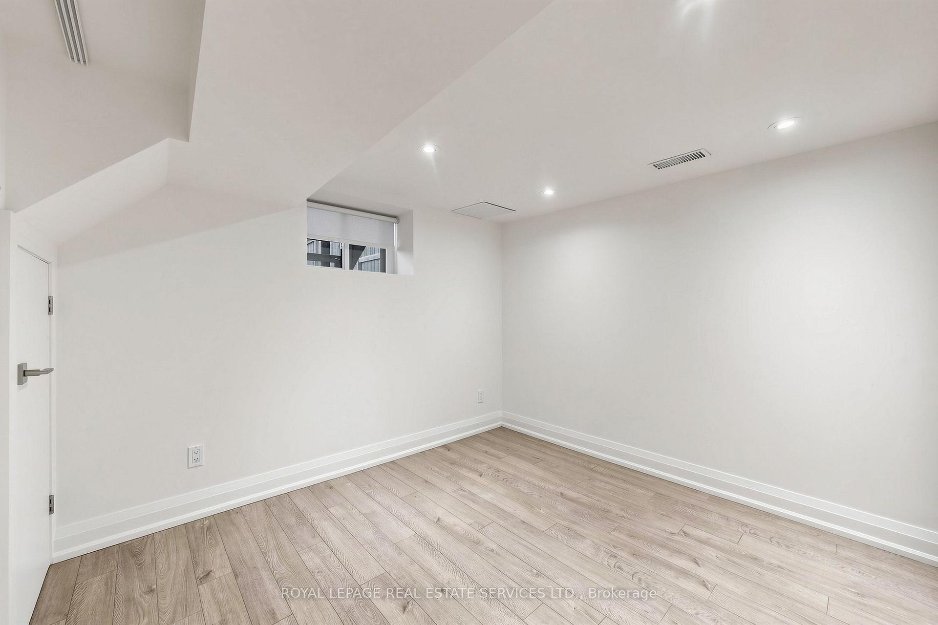 Photo 20 of 229 McRoberts Avenue, Toronto, Corso Italia-Davenport — HOMEH