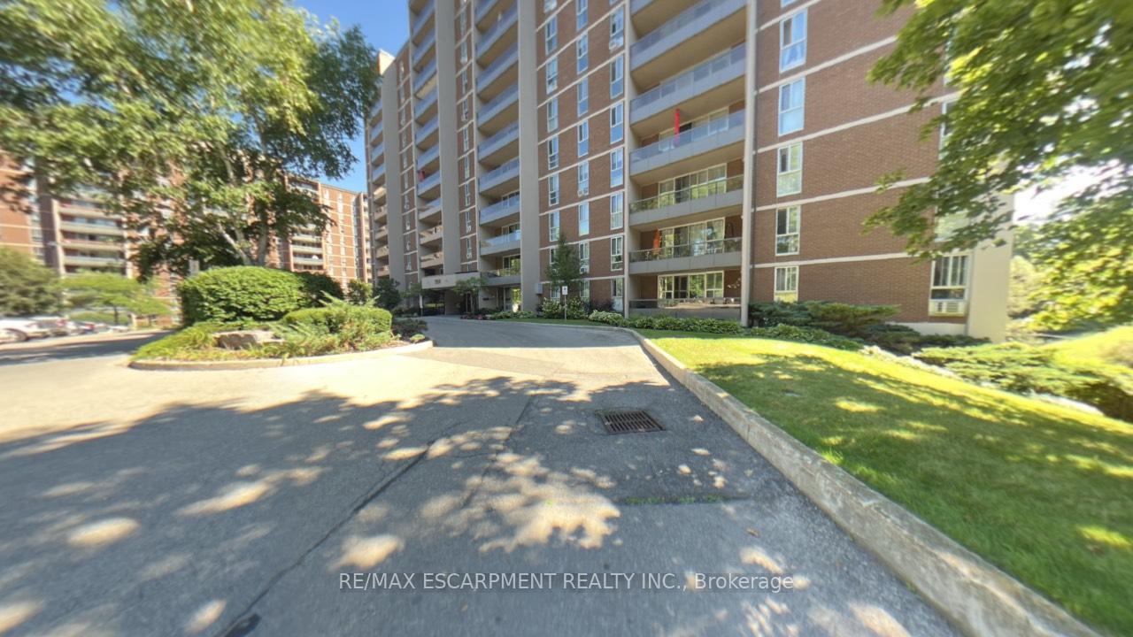 Photo 2 of Unit 306, 1966 Main Street W, Hamilton, Ainslie Wood — HOMEH