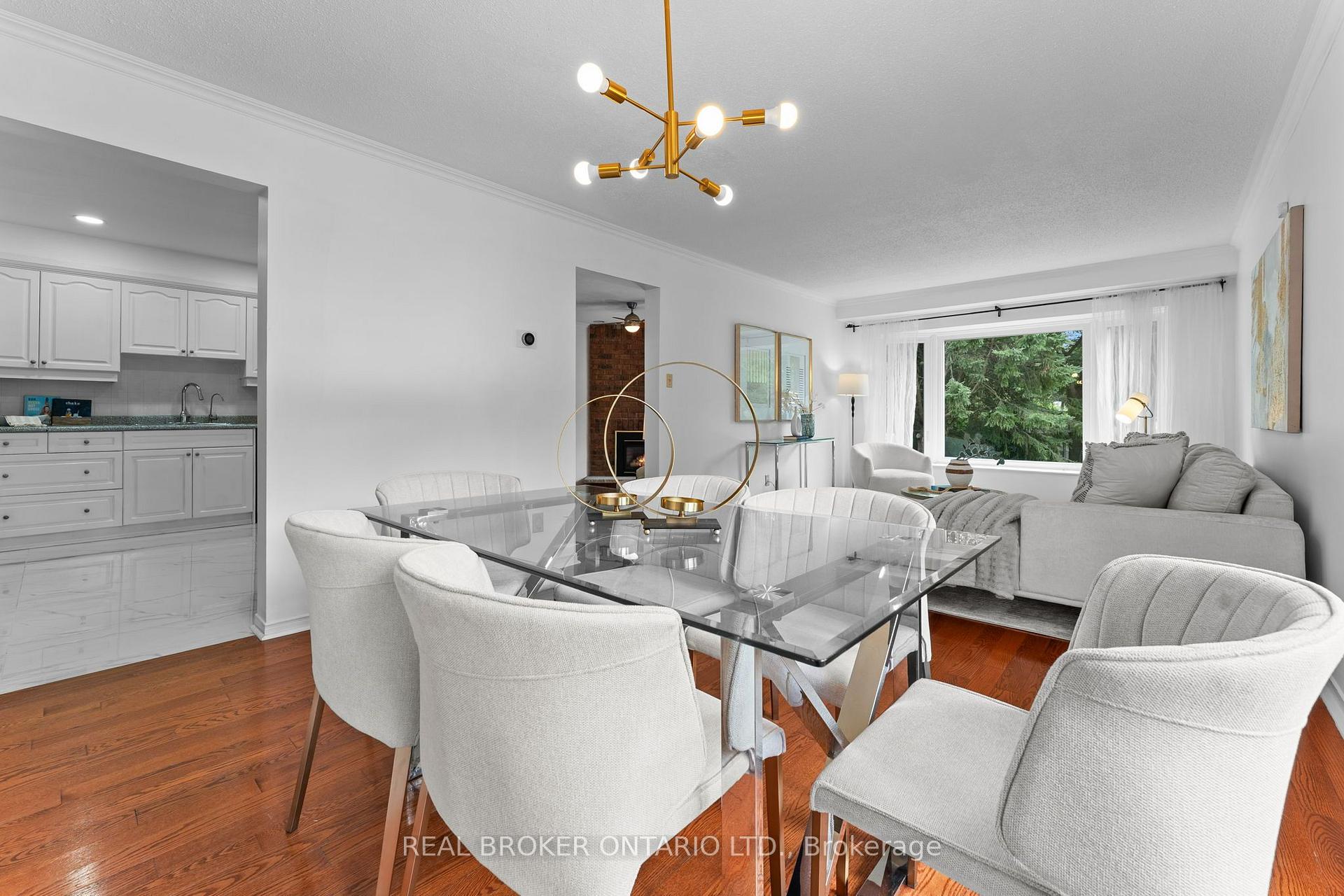Photo 12 of 1 Baronial Court, Scarborough, Rouge — HOMEH